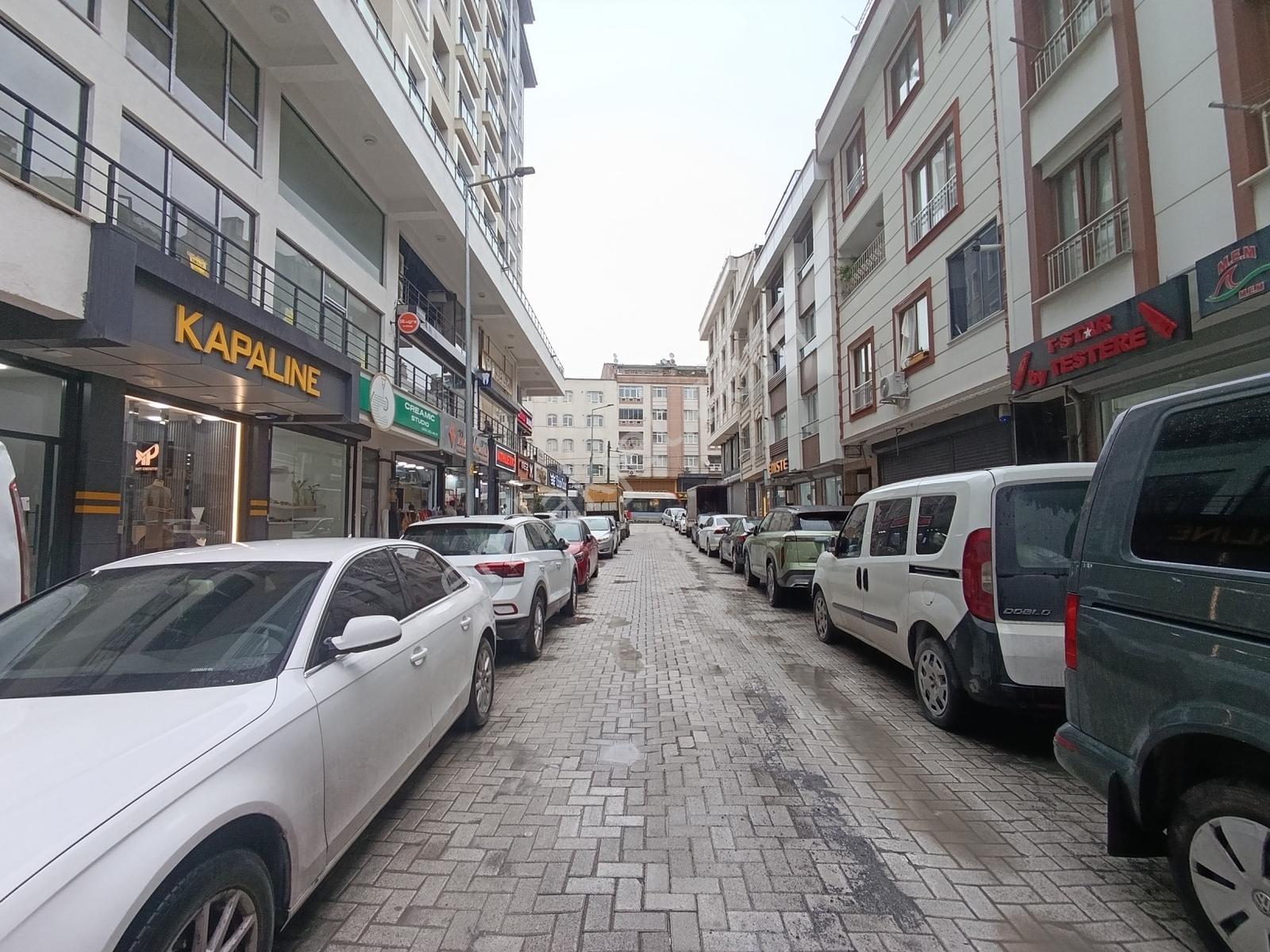 Zeytinburnu Beştelsiz Toki Kuran Sitesinde Kiralık Dükkan 110 M2 - Görsel 15