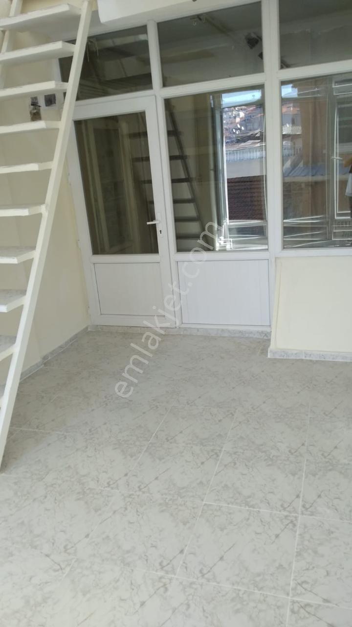 Mahmutpaşa Yokuşu Rastıkçı Sokakta Kiralık İş Yeri & Ofis - Görsel 12