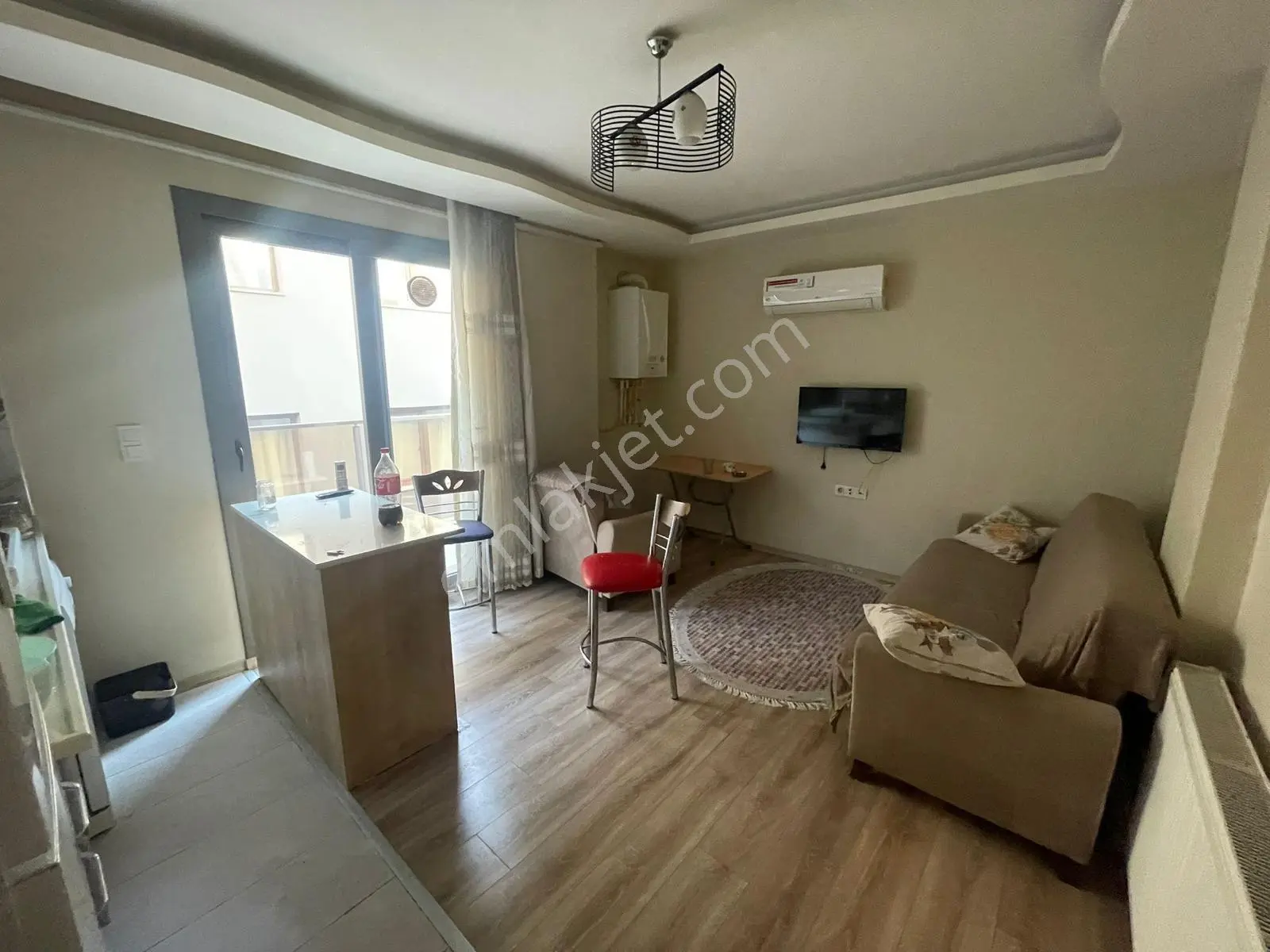Arga'dan Kozağaç Mahallesinde D.gazlı Eşyalı 1+1 Kiralık Daire - Görsel 2