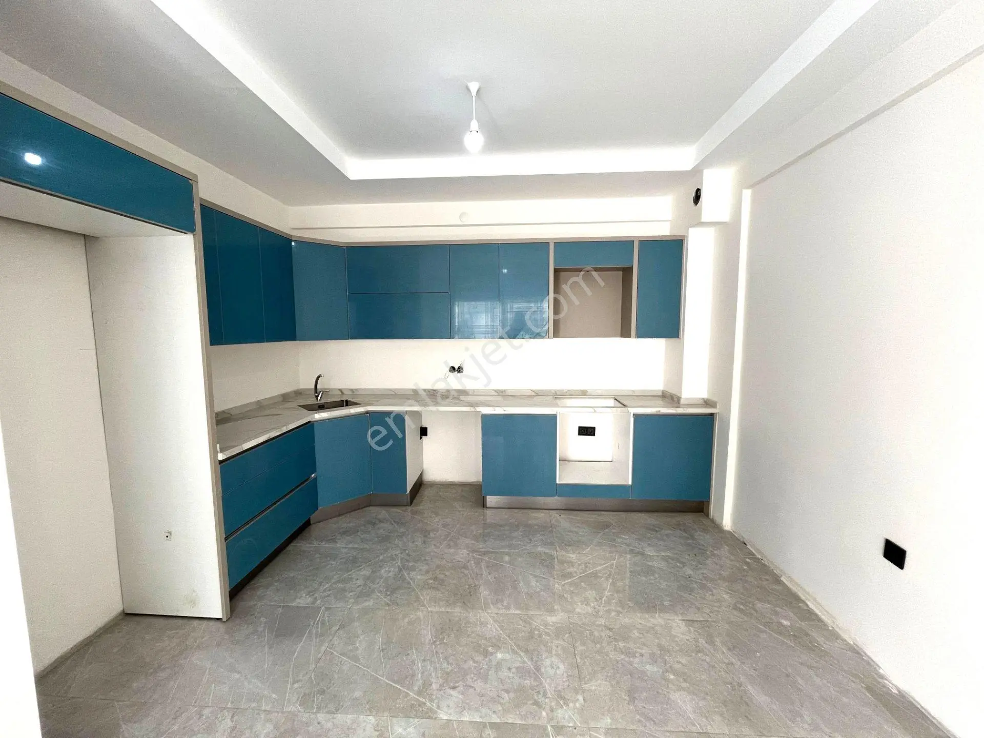 Blue Life Egen'den Beklenen Proje Hazır-yüzme Havuzlu Kapalı Otoparklı Ara Kat 1+1 Yepyeni Daire - Görsel 17