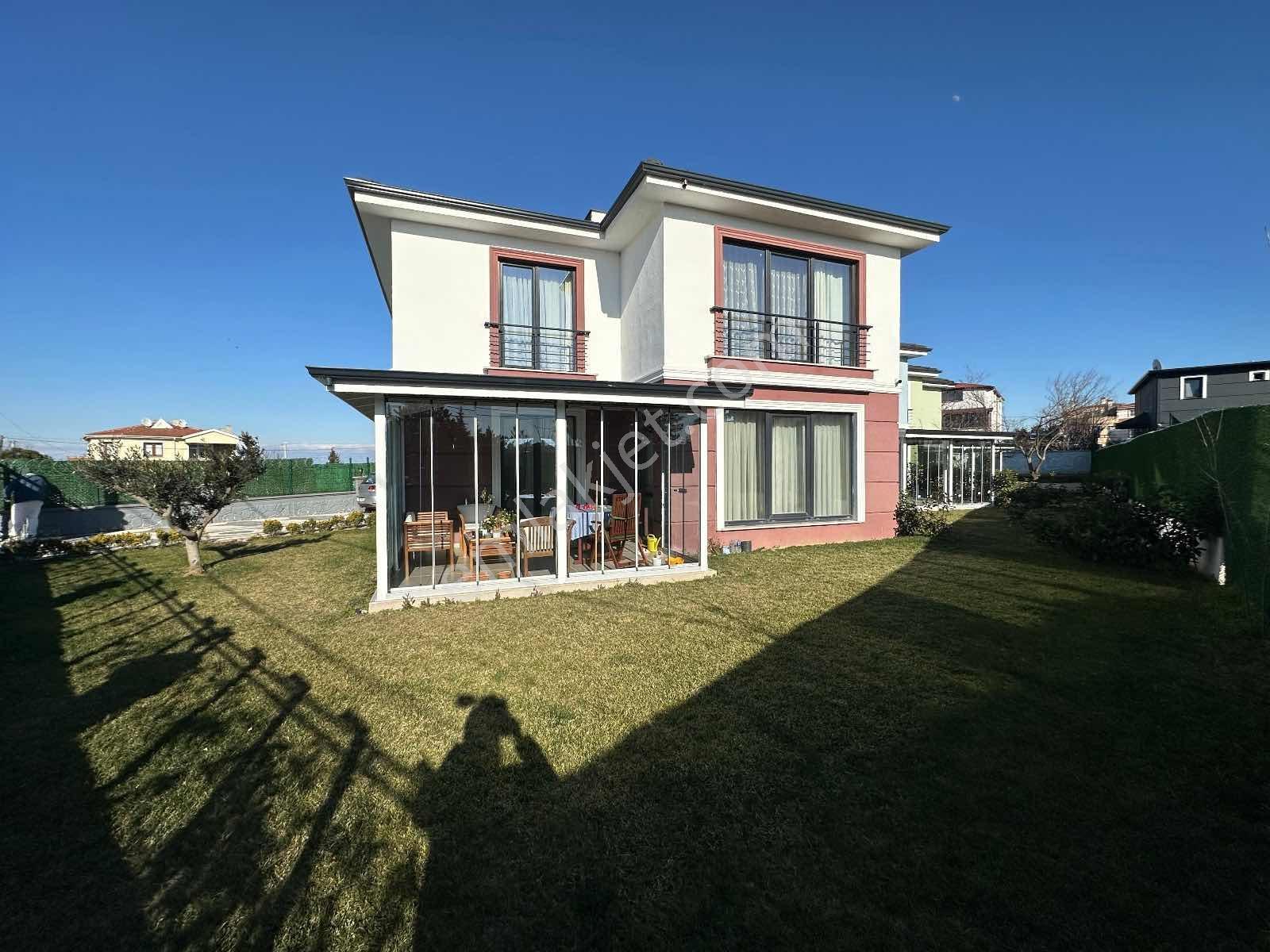 Redstone'den Önerler Bölgesinde Fırsat 4+1 Satılık Villa - Görsel 4