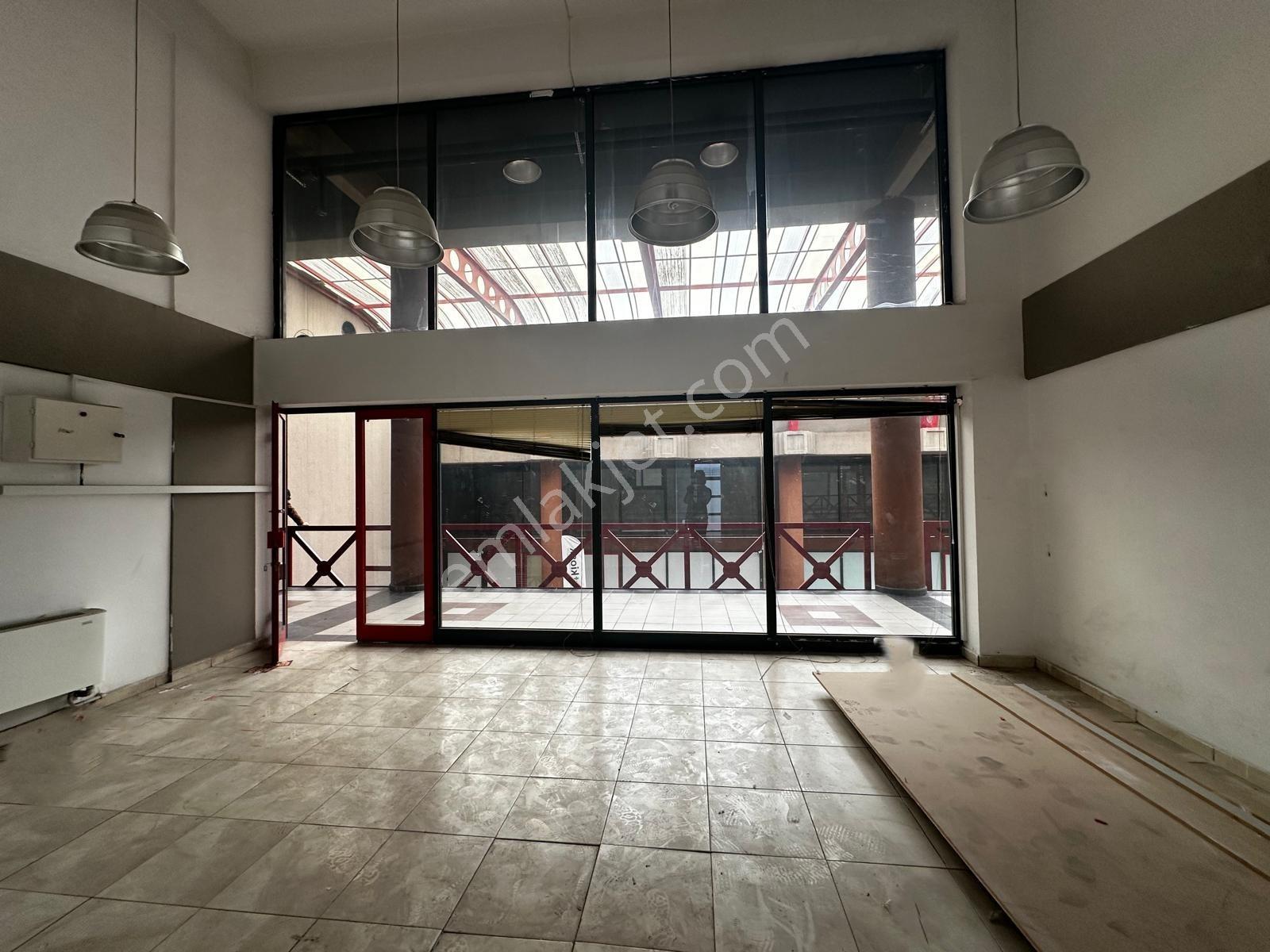 Tekstilkent A Blok Boş Satılık Dükkan 130m2 Nefise Kasap - Görsel 4