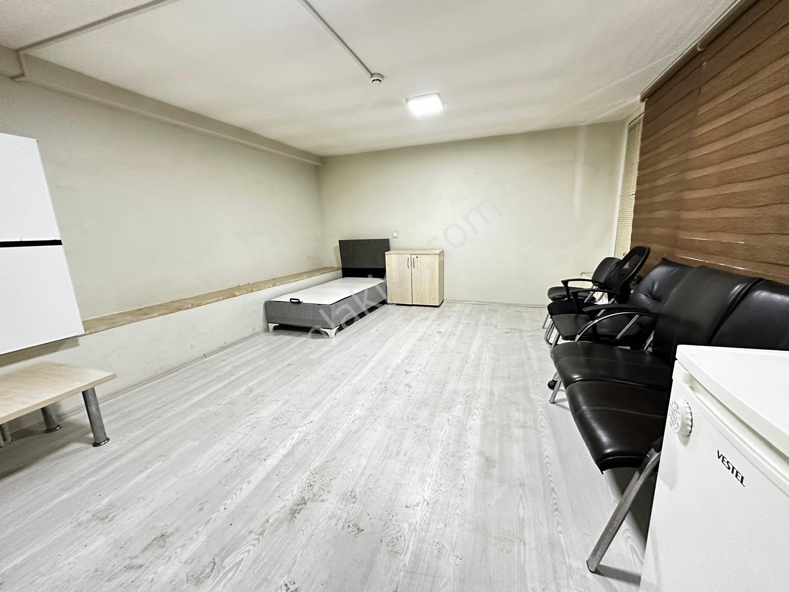 İstoç Oto Ticaret Merkezi Kiralık Dükkan 130 M2 Nefise Kasap - Görsel 4