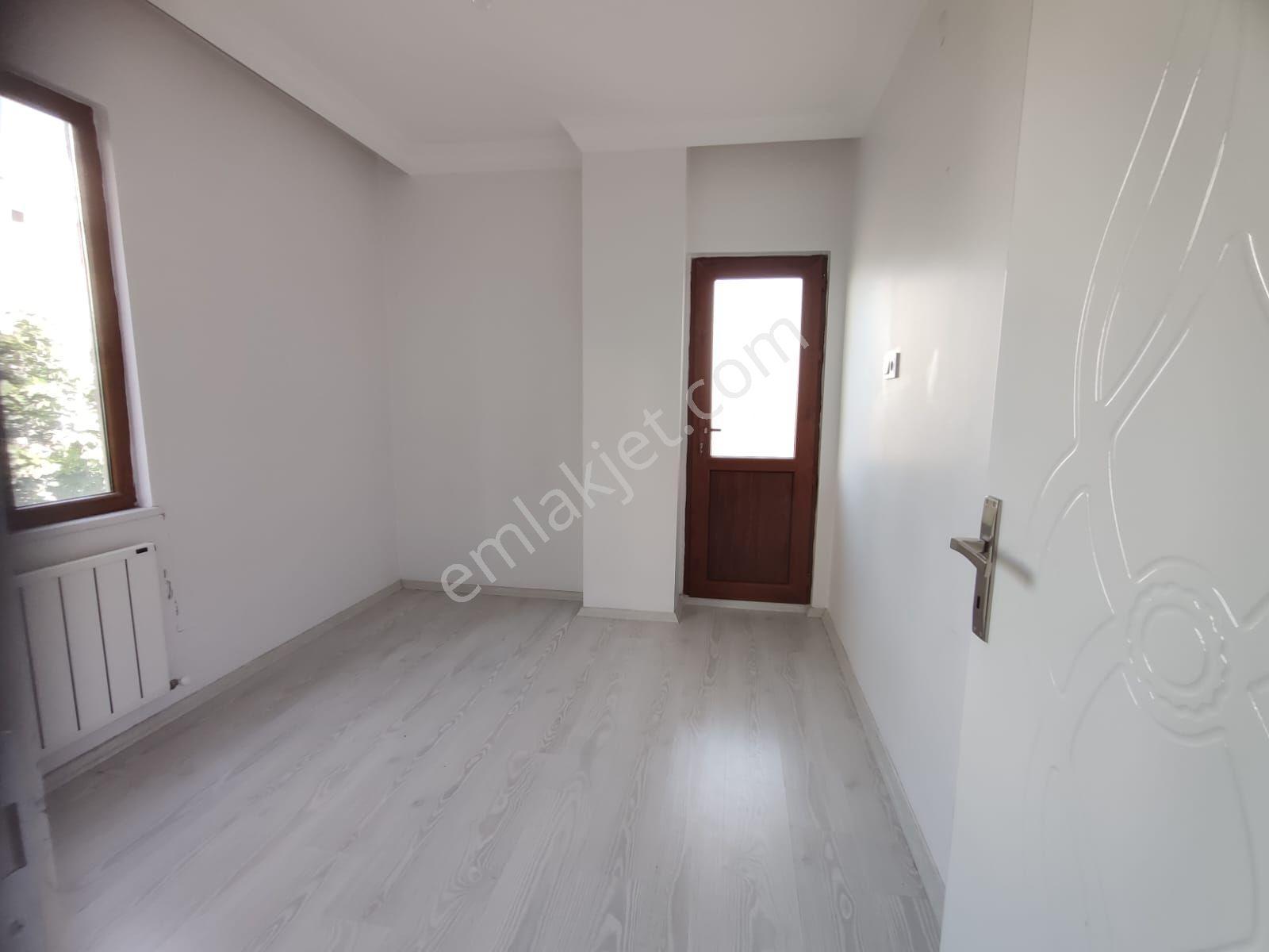 Alitaşı Mahallesi'nde Kiralık 3+1 Daire - Görsel 8