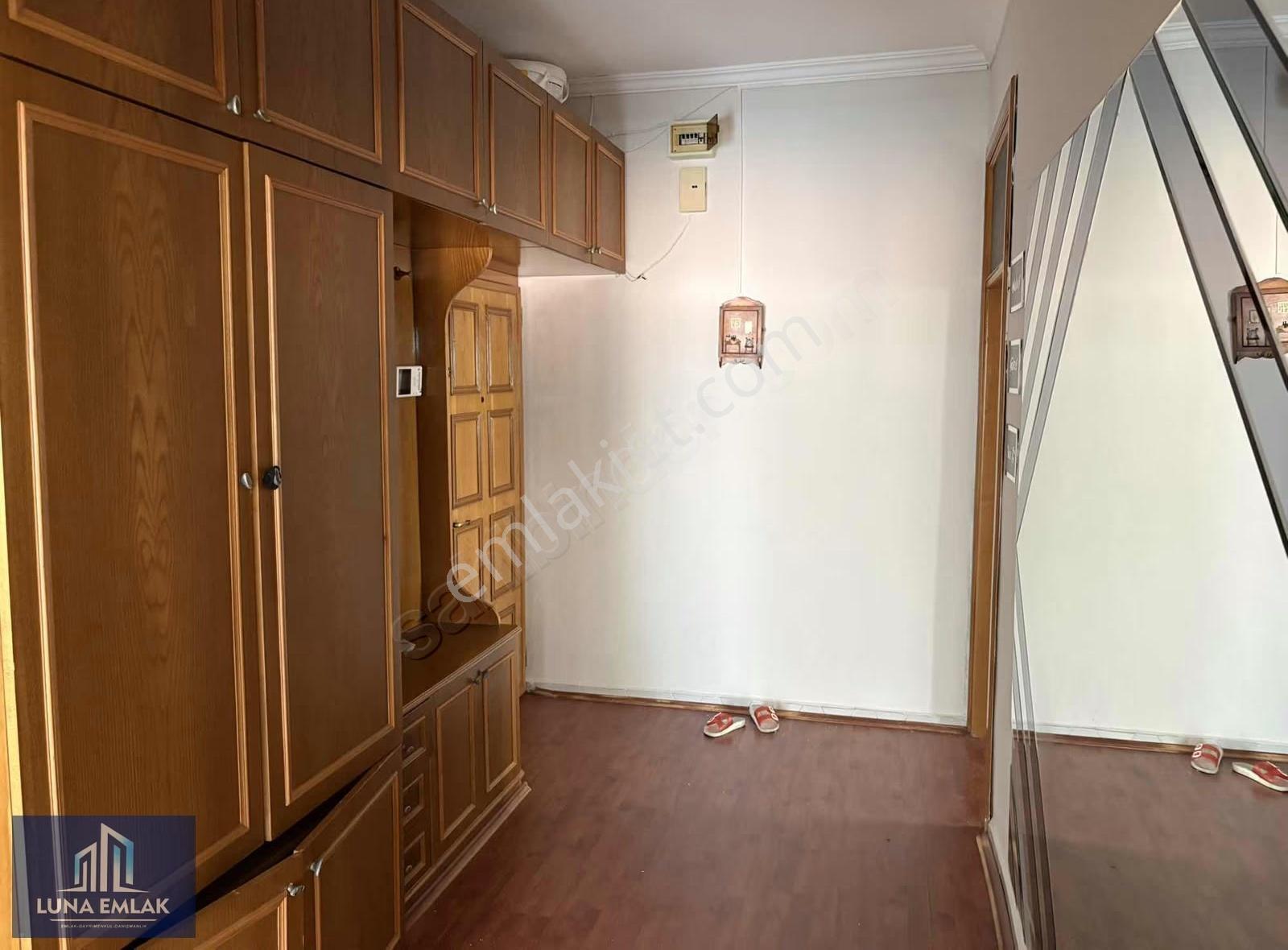 Luna'dan 56 Lar'da Gülsüm Sami Okulu Bitişiği Kiralık Daire.... - Görsel 5
