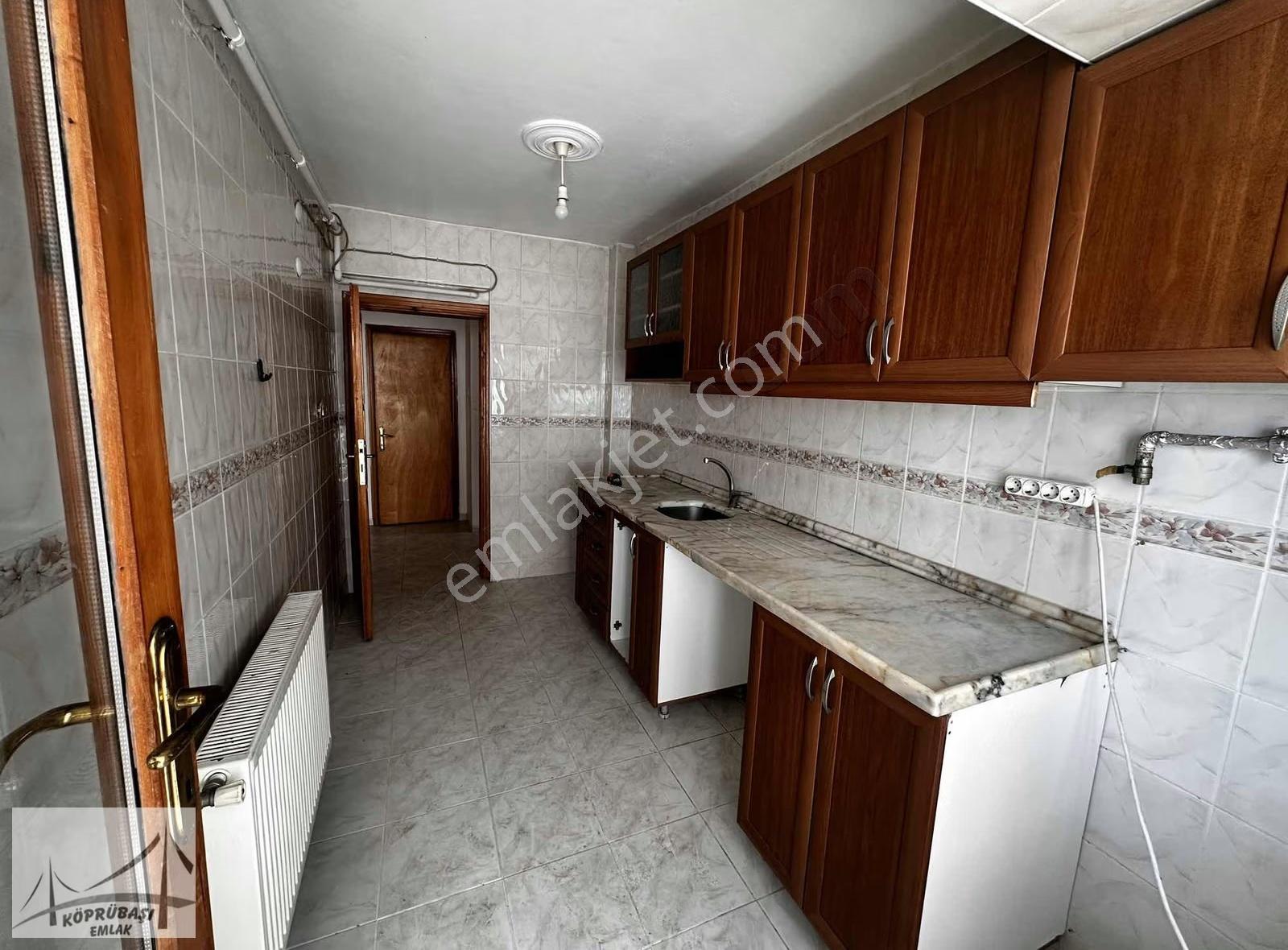 Köprübaşı Emlaktan Site İçerisinde Deniz Manzaralı Kiralık Daire - Görsel 11