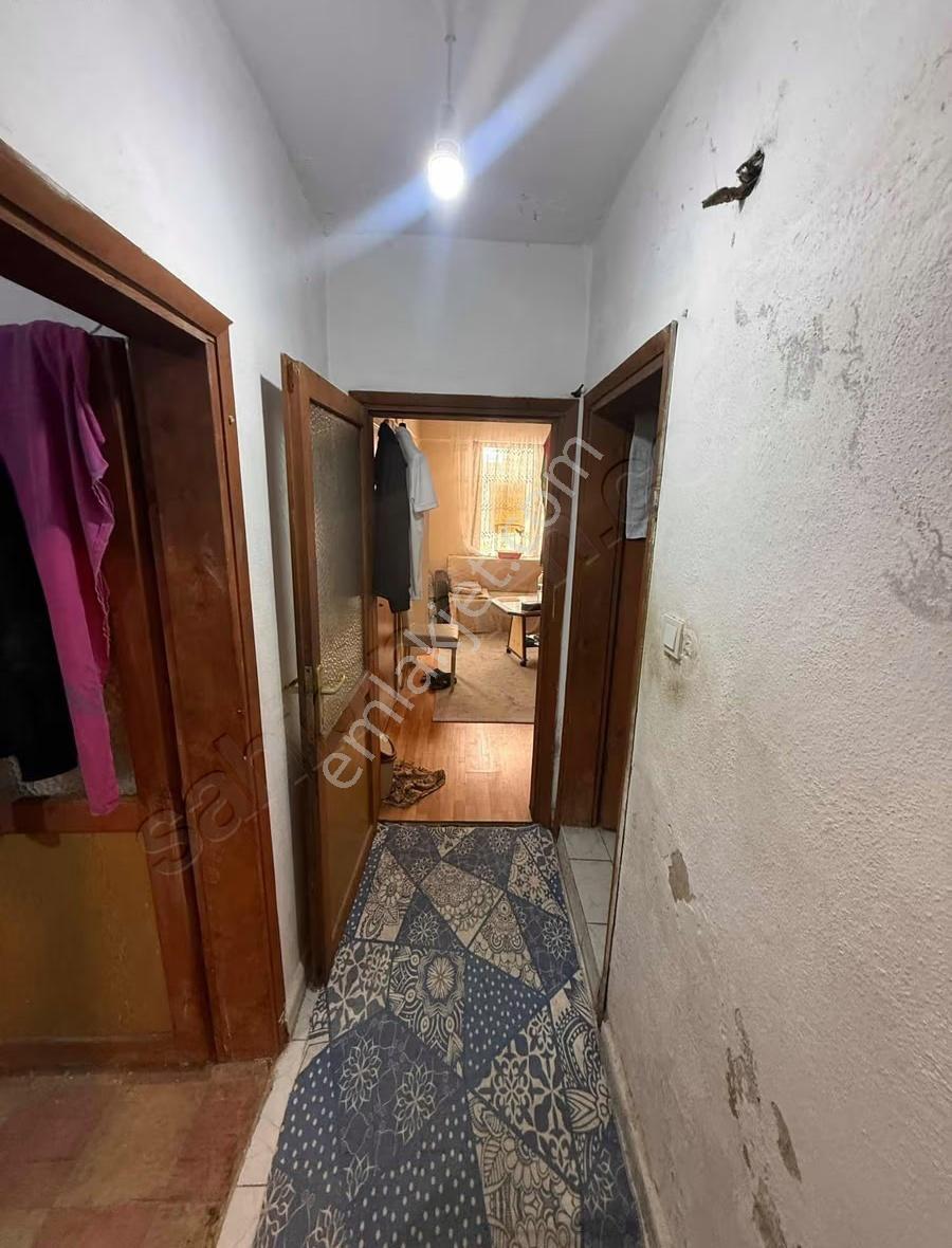 Orta Mahalle'de Satılık 1+1 Daire - Yüksek Giriş, Metro Yakın - Görsel 8