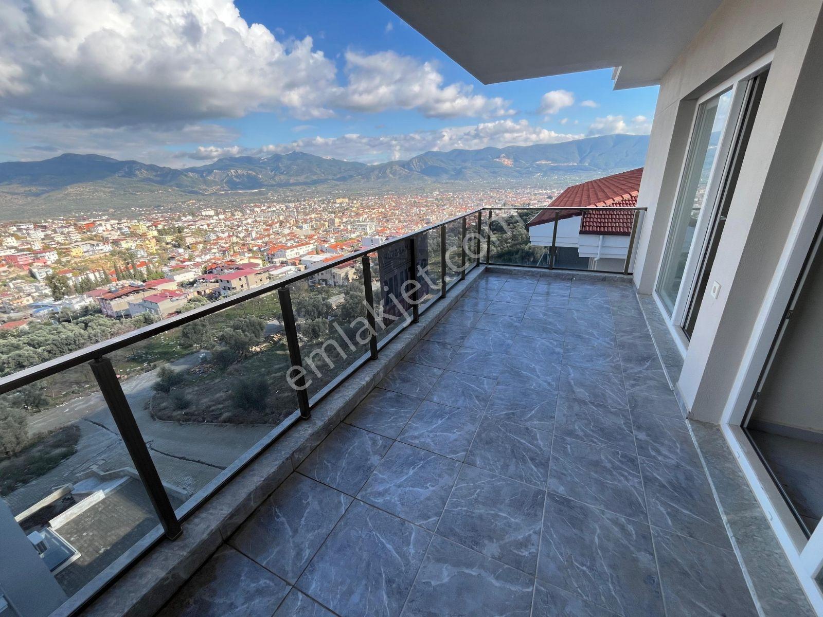 Milas Başakşehir Sitesin'de 180m2 3+1 Geniş Manzaralı Daire