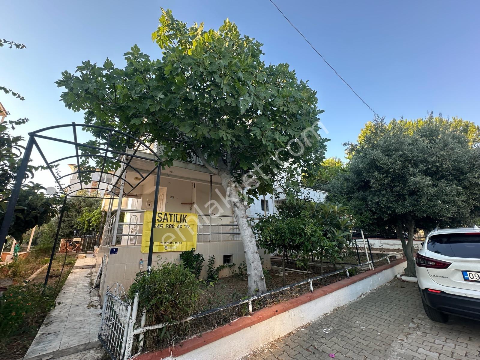 Didim Mavişehirde Denize Yakın Sitede 3+1 Bahçeli Ev - Görsel 11