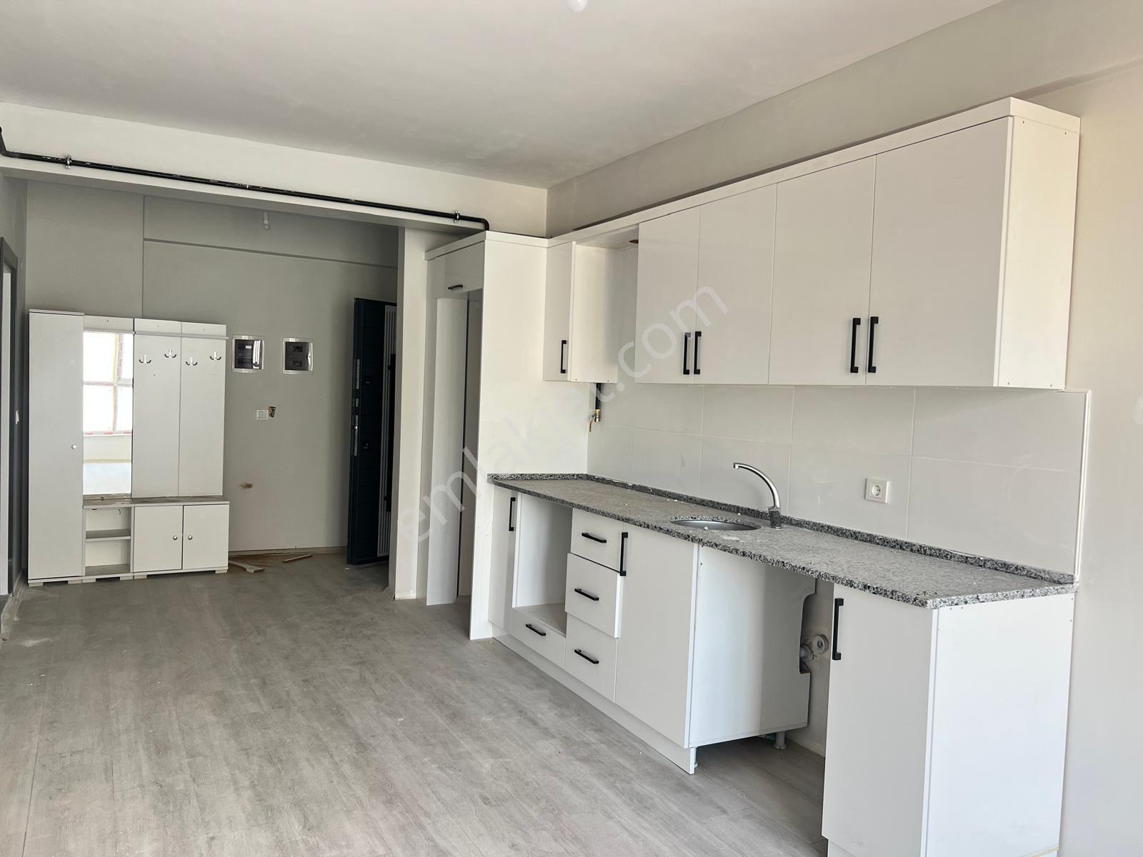 Akın Emlak'tan 1+1 Kiralık Daire