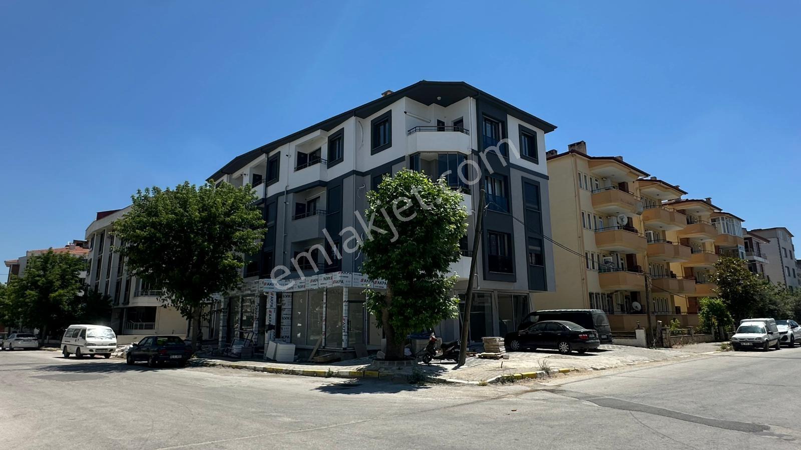 Cosmodan Plevne Mahallesinde Sıfır Binada Kiralık 1+1
