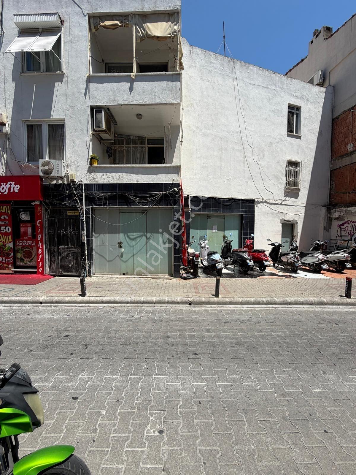 Müjgan Emlak'tan Tepe Mah'nde Cadde Üstü Kiralık Depo