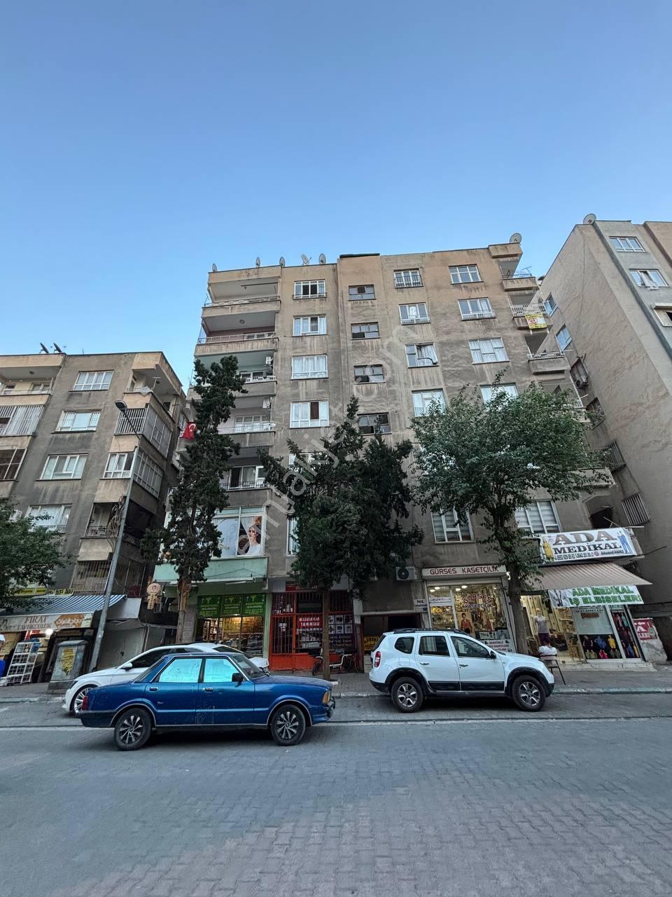 World İlkevim'den Bahçelievler'de Kiralık Geniş 2+1 ( Ara Kat ) - Görsel 8