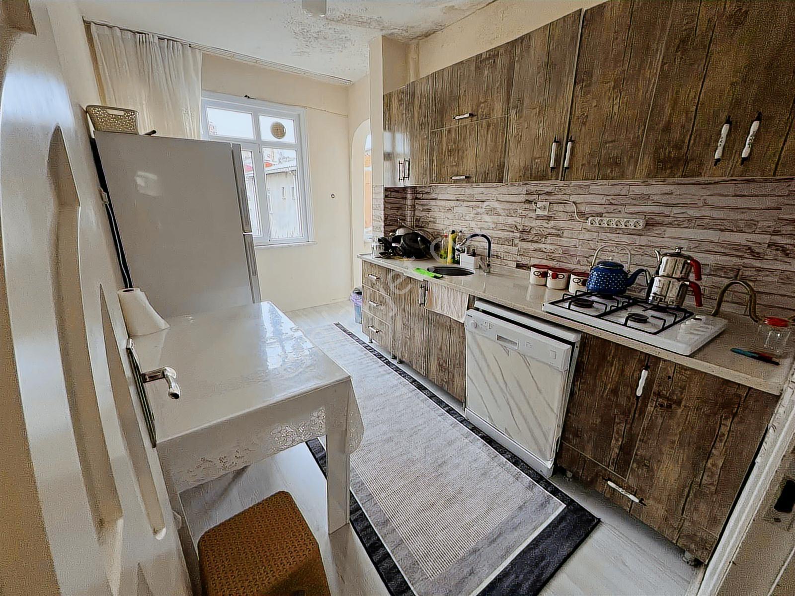 Sultanbeyli Turgut Reis'te 220 M² Arsa İçinde 2 Daire 1 Dükkan - Görsel 12