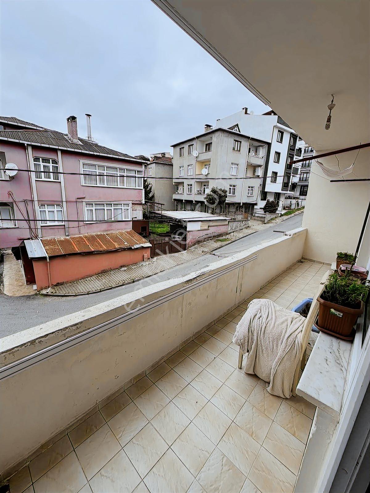 Sultanbeyli Turgut Reis'te 220 M² Arsa İçinde 2 Daire 1 Dükkan - Görsel 2