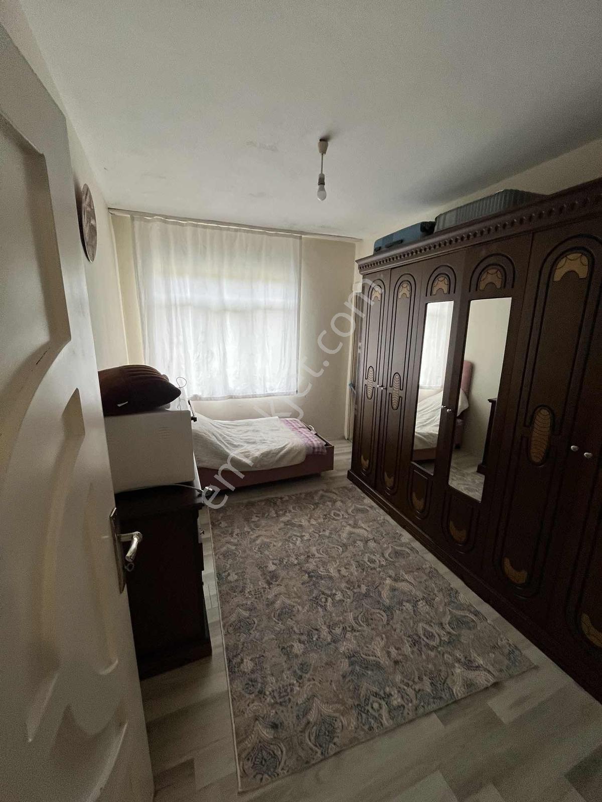 Sultanbeyli Turgut Reis'te 220 M² Arsa İçinde 2 Daire 1 Dükkan - Görsel 8