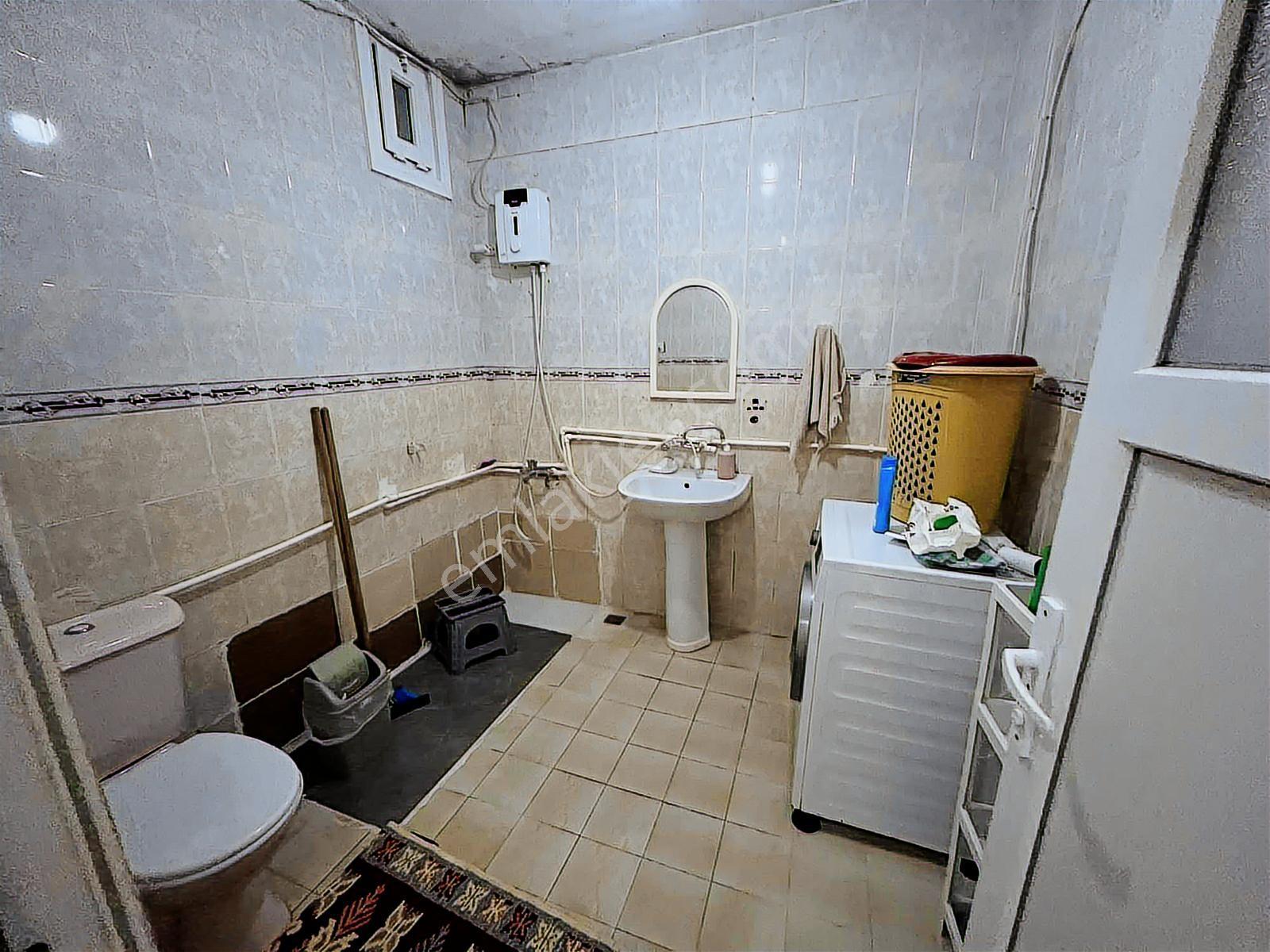 Sultanbeyli Turgut Reis'te 220 M² Arsa İçinde 2 Daire 1 Dükkan - Görsel 13