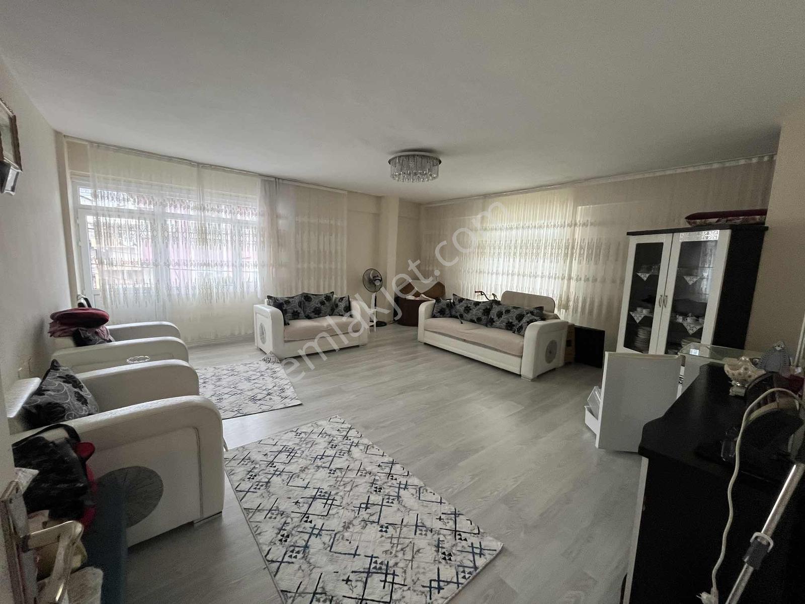 Sultanbeyli Turgut Reis'te 220 M² Arsa İçinde 2 Daire 1 Dükkan - Görsel 24