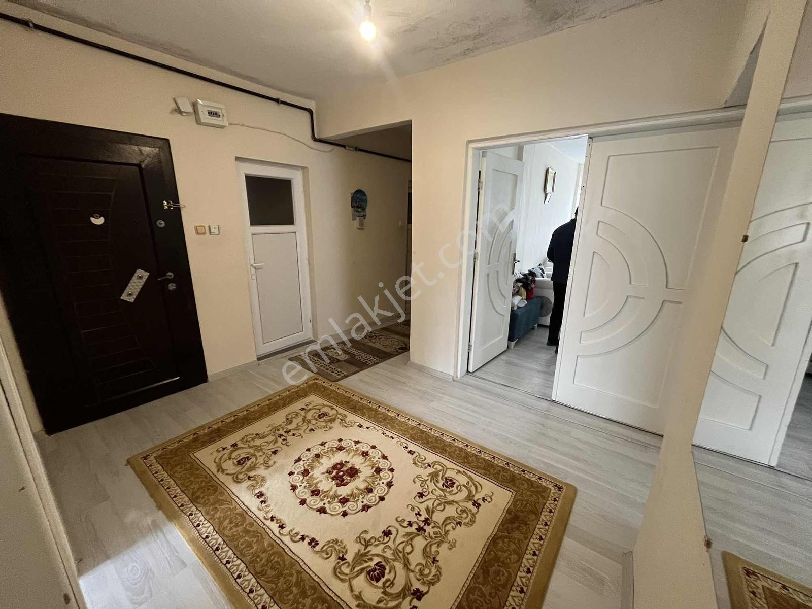 Sultanbeyli Turgut Reis'te 220 M² Arsa İçinde 2 Daire 1 Dükkan - Görsel 20