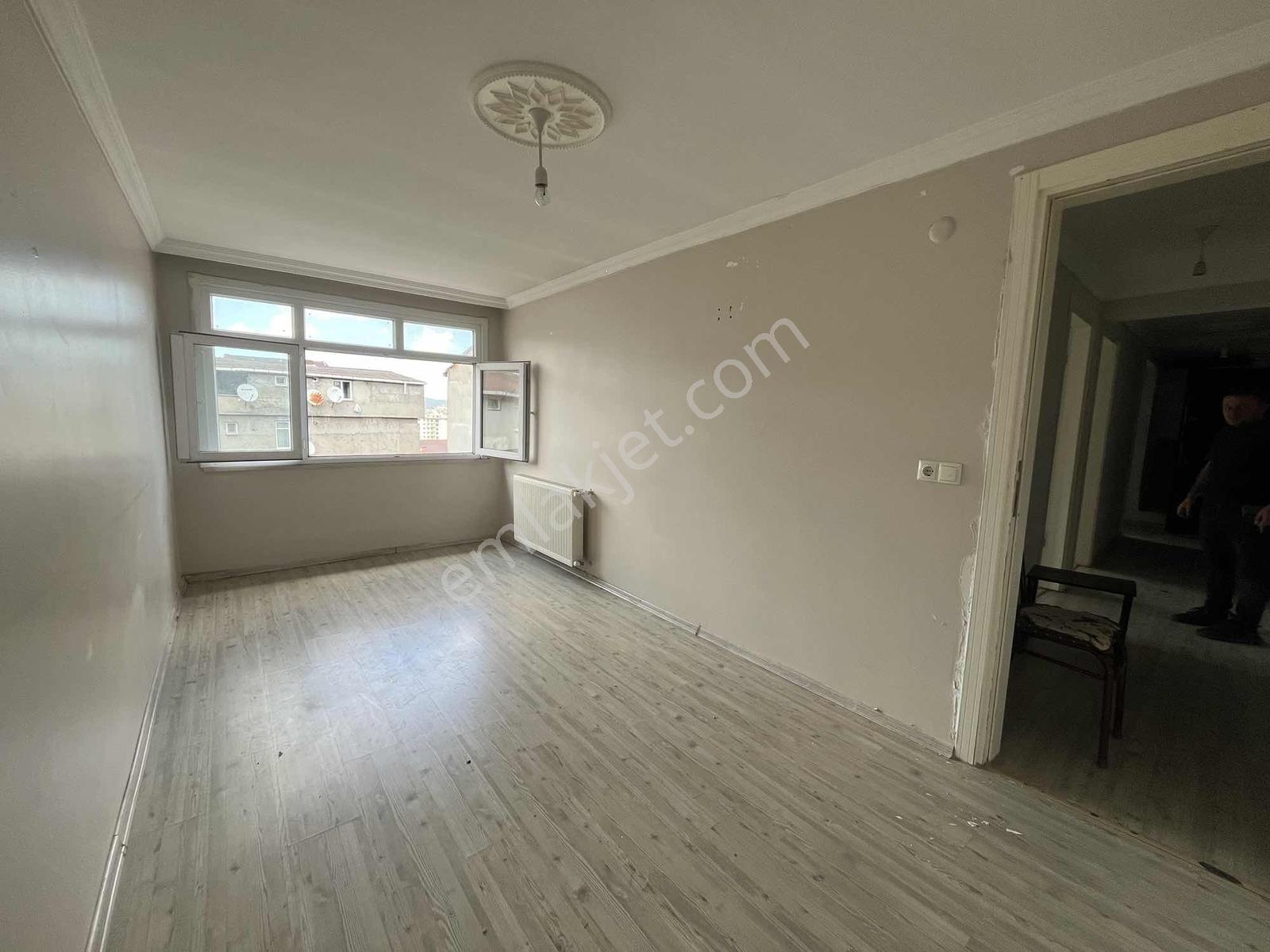 Mehmet Akif Mahallesi'nde Petrol Yoluna Yakın 2+1 Kiralık Daire - Görsel 14