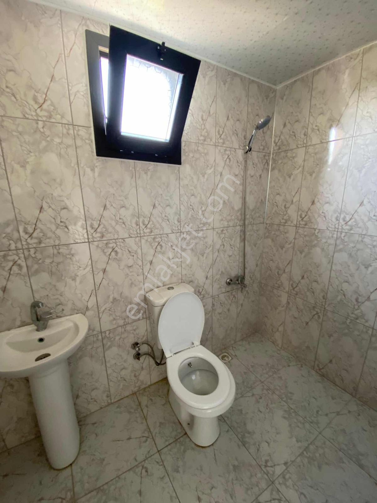 Çukurova Mahallesinde Kiralık 2+1 Geniş Daire - Görsel 18
