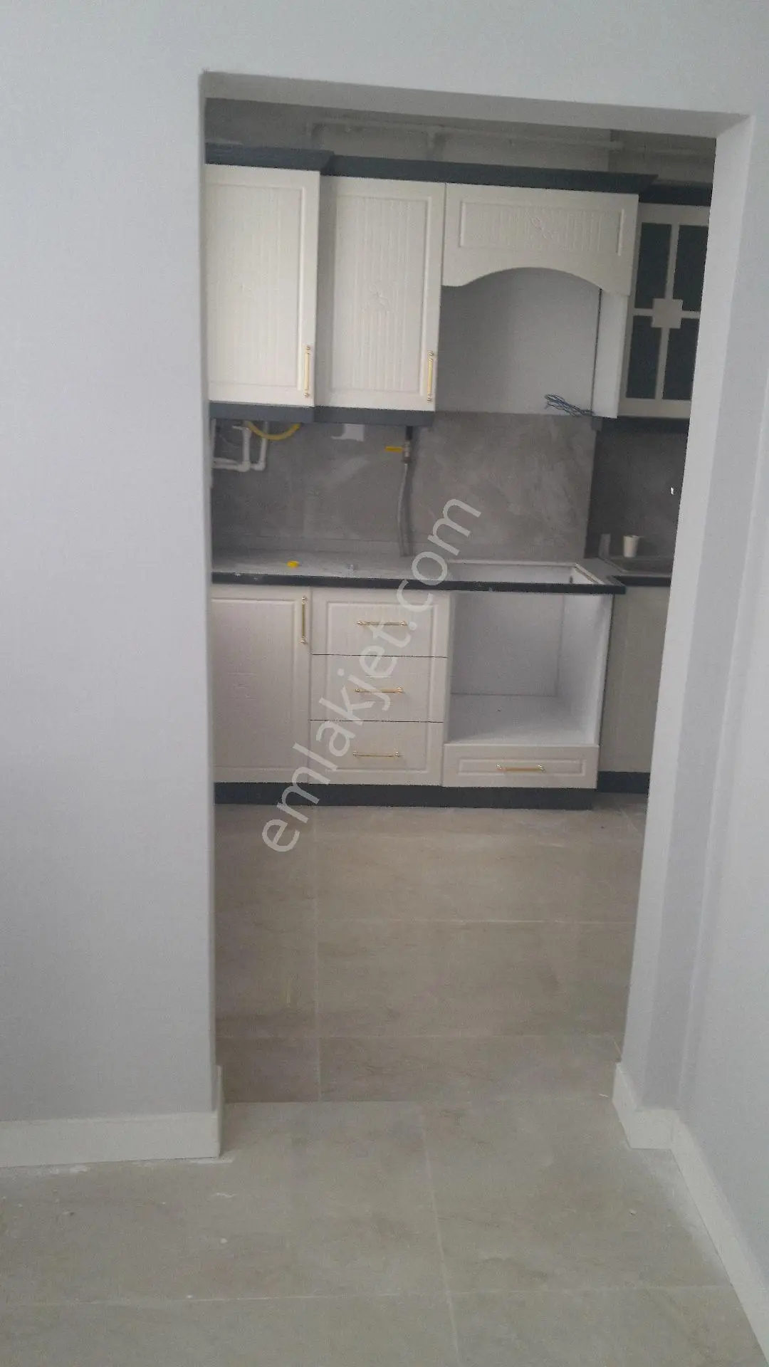 Kiralık 2+1 Odalı Temiz Ve Bakımlı Daire - Görsel 2