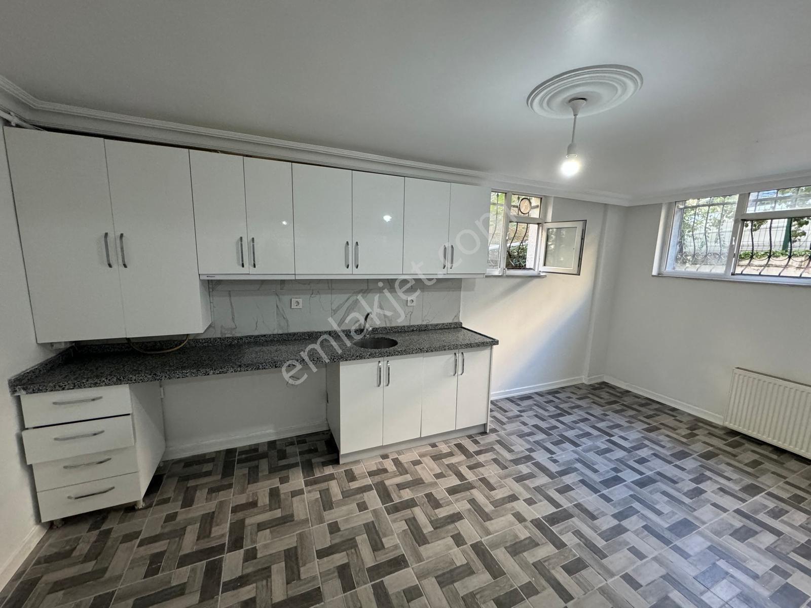 Madenlerde Yeni Binada Kiralık 1+1 Daire - Görsel 14