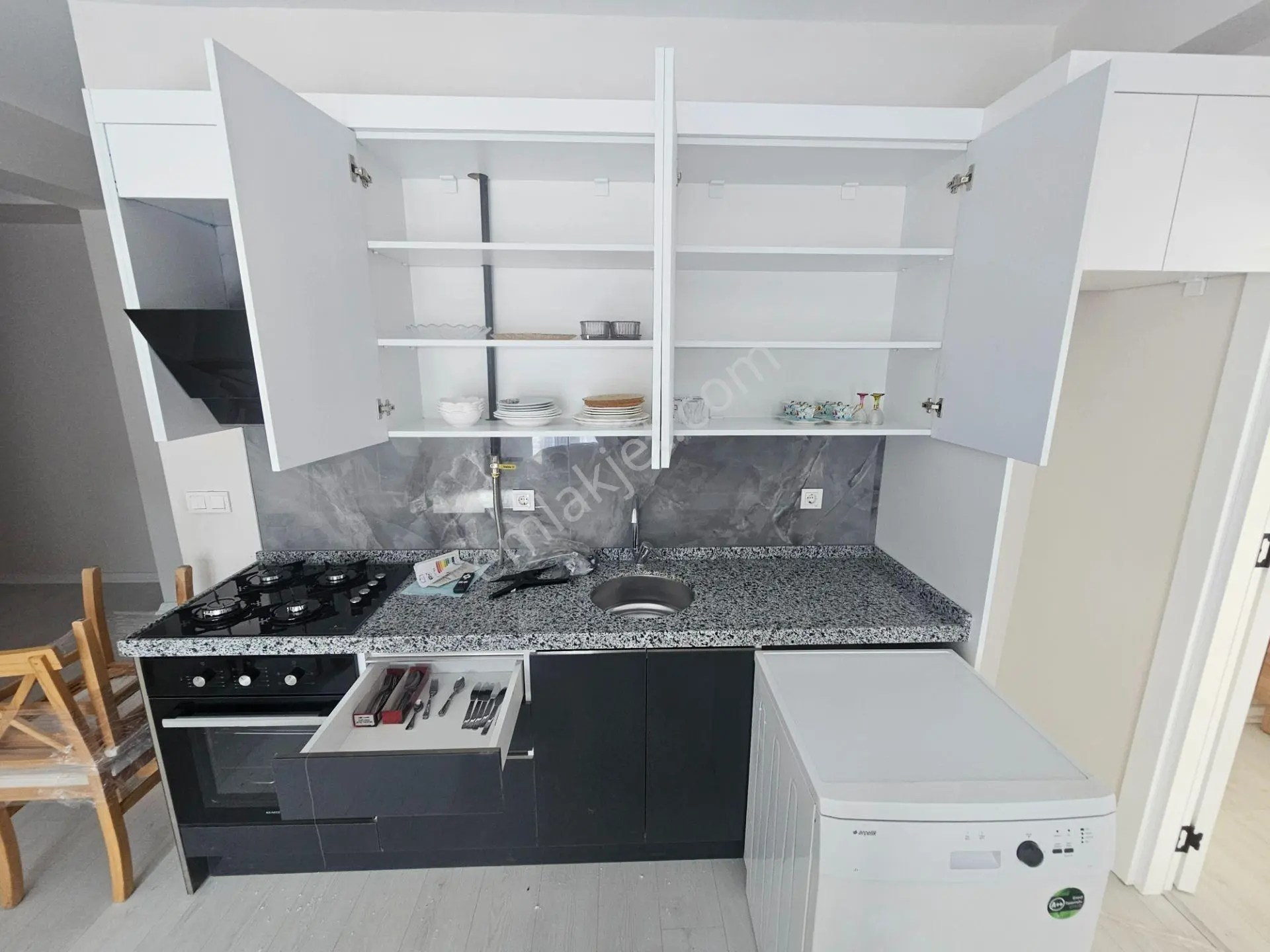 Başiskele Karşıyaka Mh'de Kiralık 1+1 Eşyalı/eşyasız Ofis/daire - Görsel 11