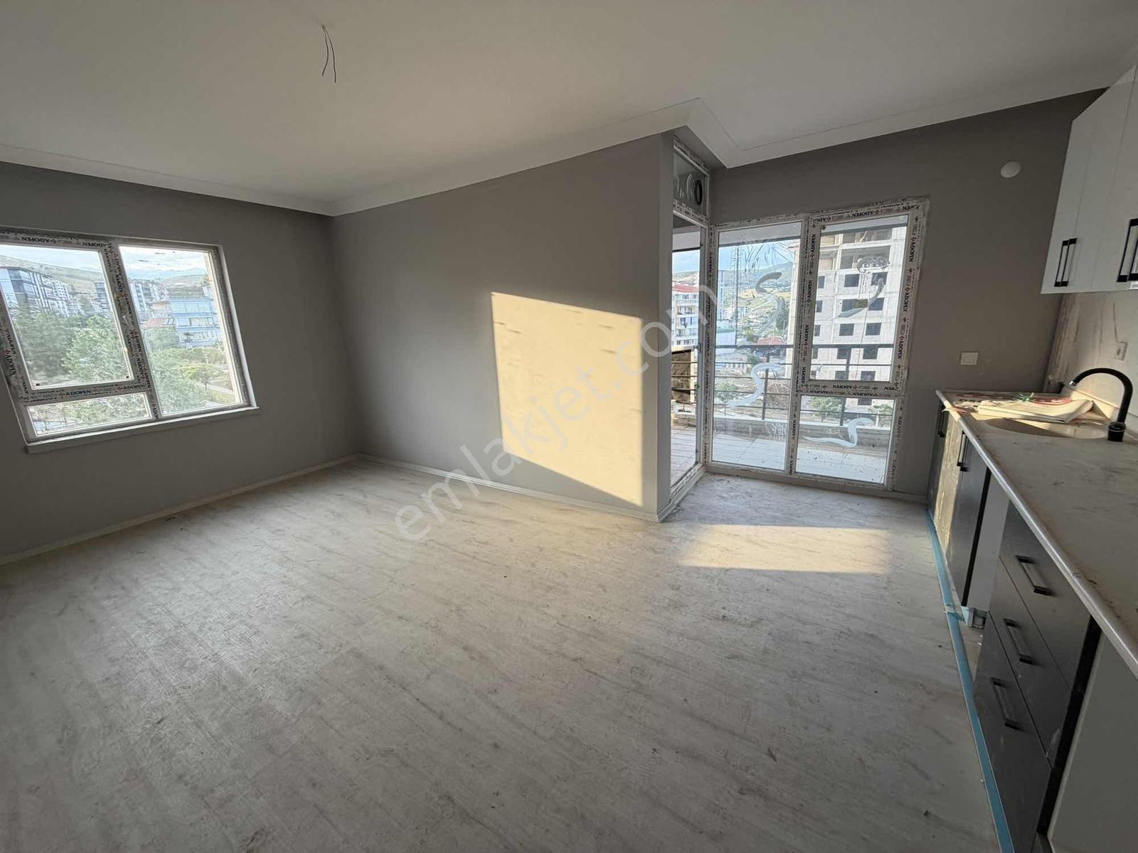 Acil Yakacıkta 4+1 170 M2 Satılık Daire - Görsel 19