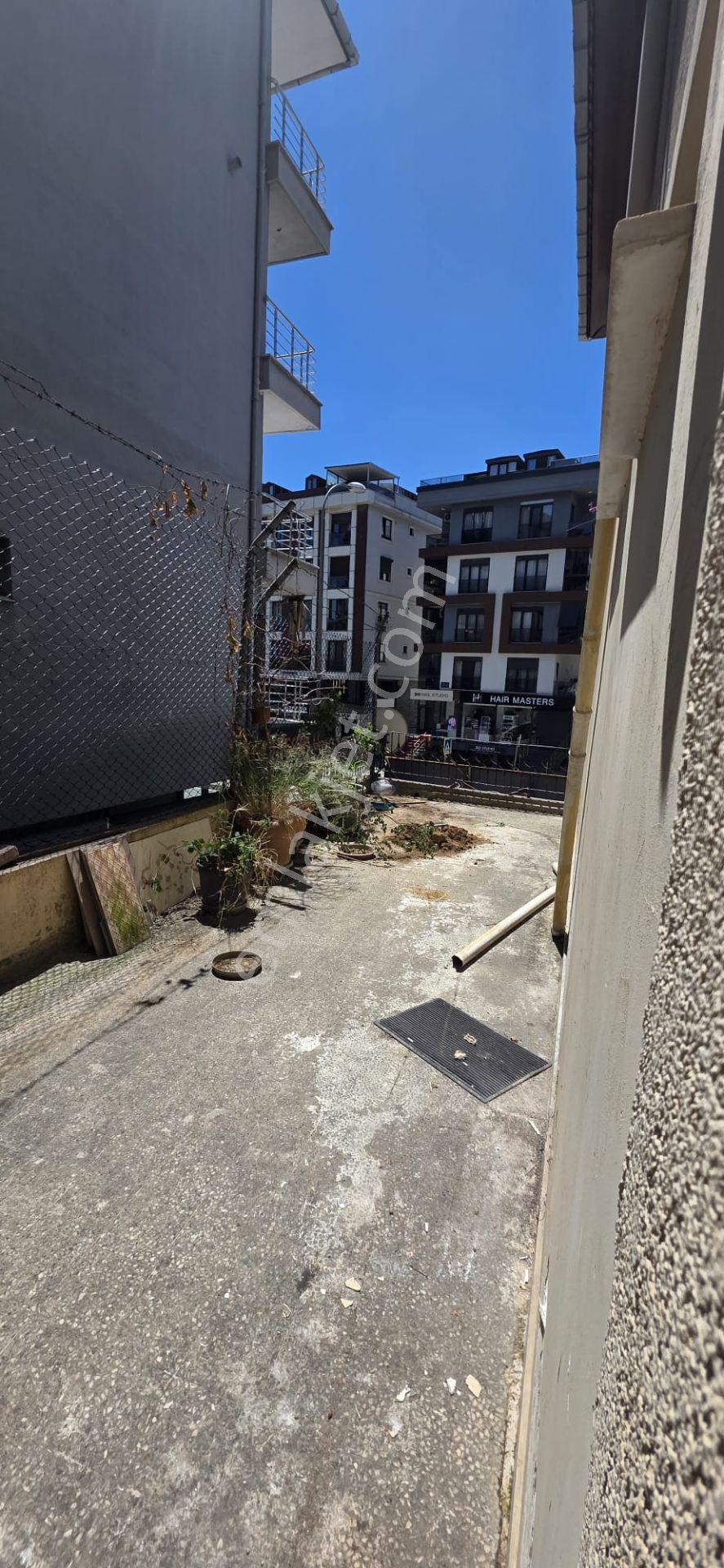 İdealtepe'de, Ana Cadde Üzerinde , Minübüs Yolunda,180 M2 Dükkan - Görsel 13