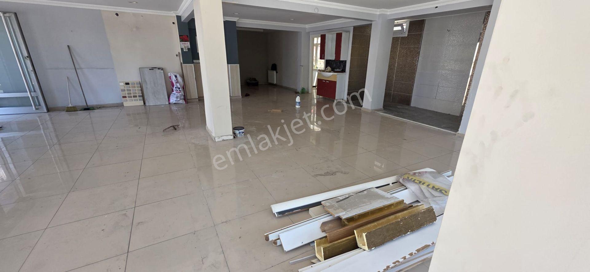 İdealtepe'de, Ana Cadde Üzerinde , Minübüs Yolunda,180 M2 Dükkan - Görsel 27