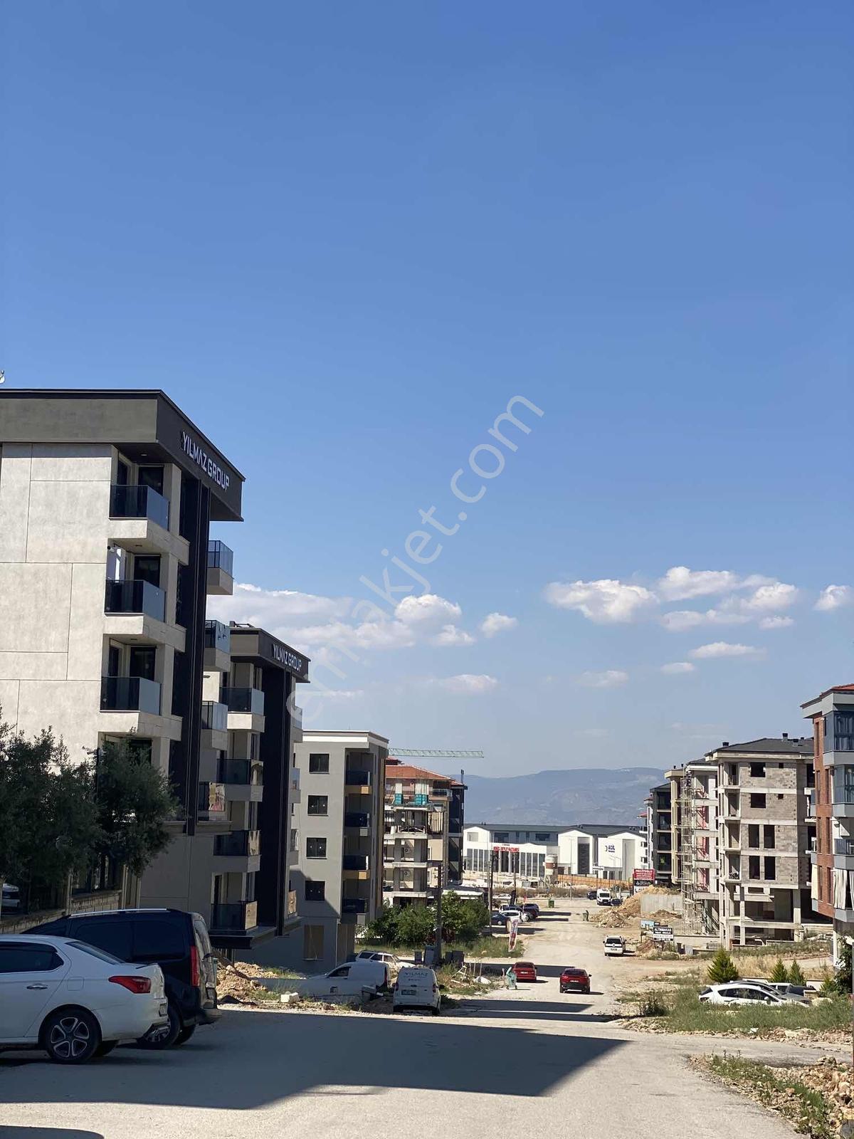 Şehirhastanesi Karşısı 1+1 Balkonlu Sıfır Kiralık Apart