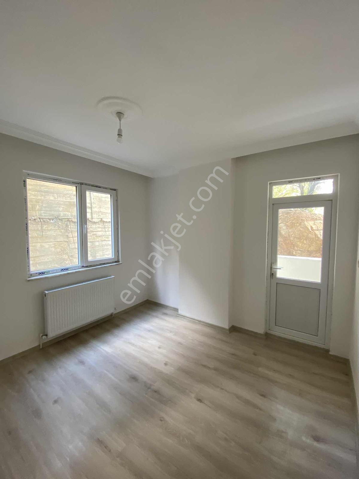 2y Duman Emlak'tan Ara Kat 3+1 Kiralık Daire - Görsel 4