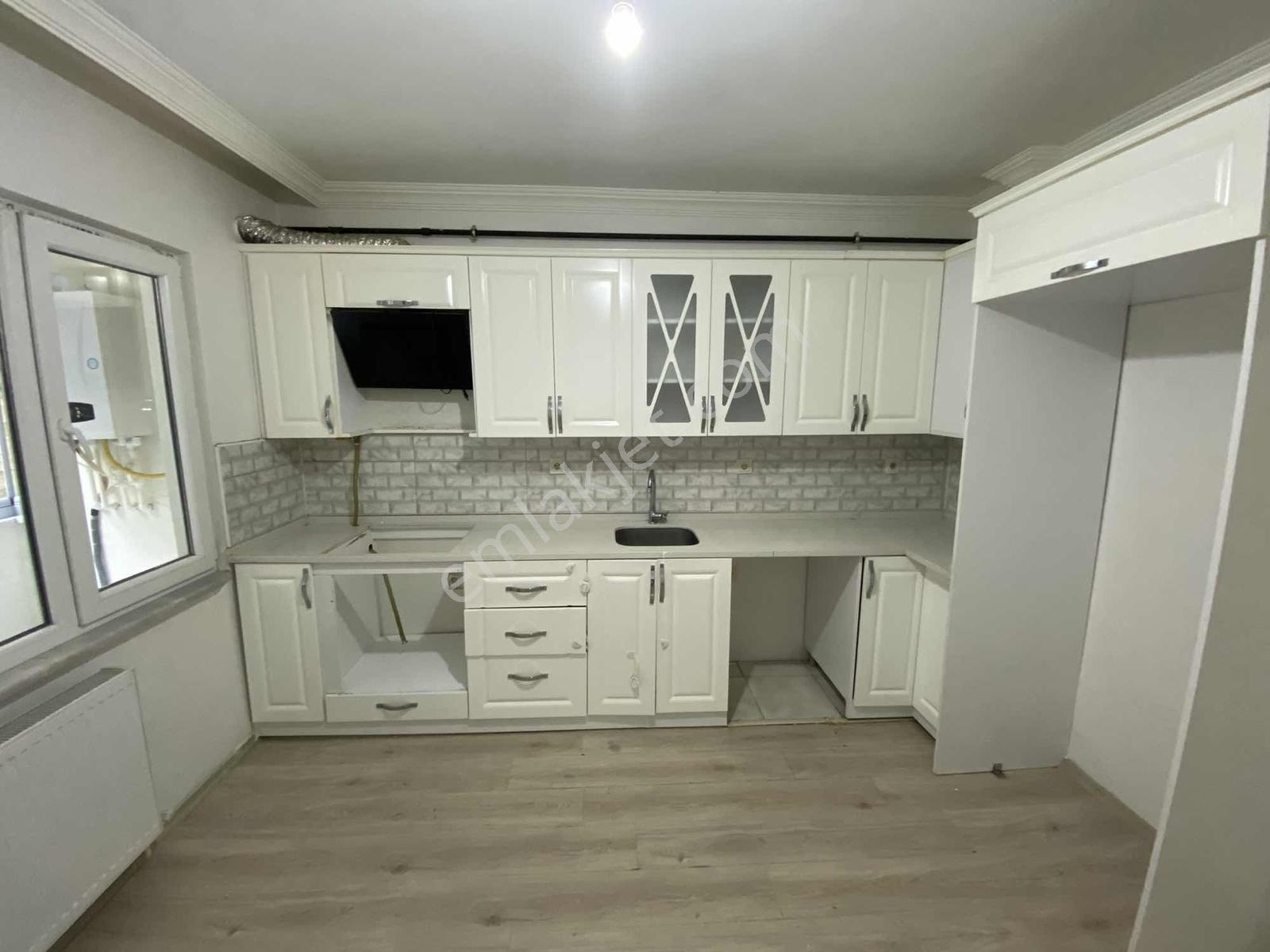 2y Duman Emlak'tan Ara Kat 3+1 Kiralık Daire - Görsel 8
