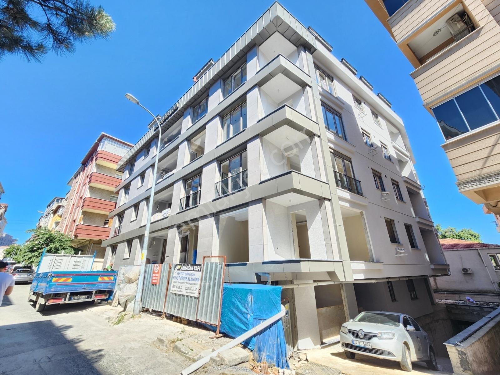 Bulgurlu Merkez'de Metro 2+1 Sıfır Otopark Öncephe Tapumasrafsız - Görsel 4