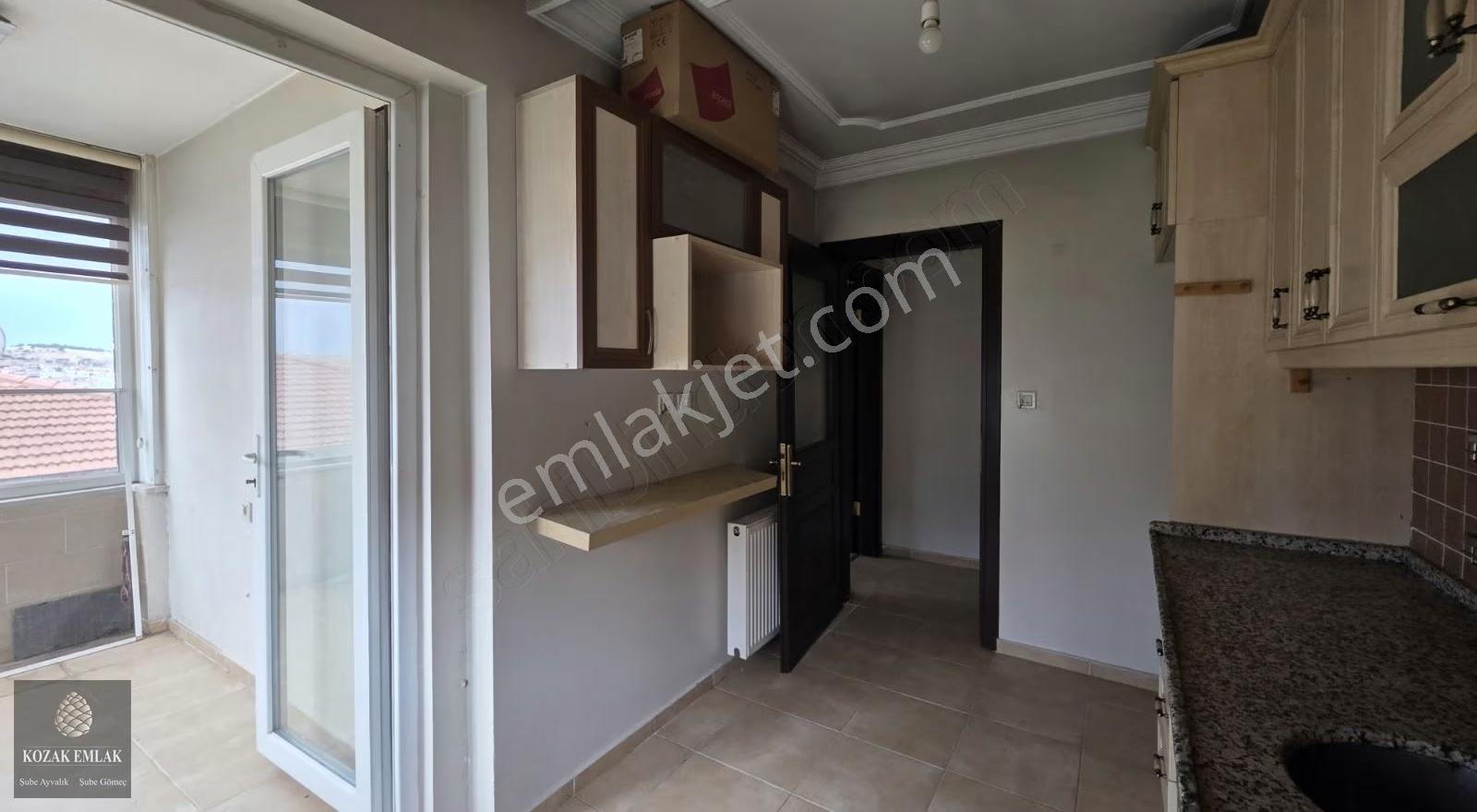 Ayvalık Ali Çetinkaya'da Merkezi Konumda Ferah 3+1 Kiralık Daire - Görsel 8