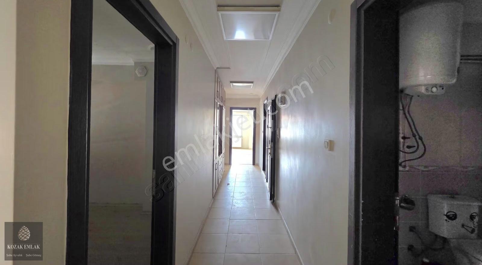 Ayvalık Ali Çetinkaya'da Merkezi Konumda Ferah 3+1 Kiralık Daire - Görsel 3
