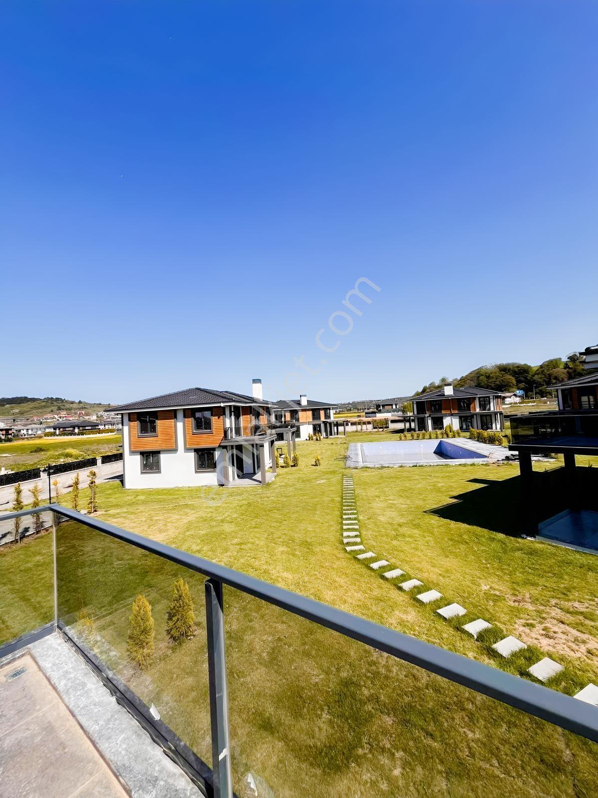 Şilede Ultra Lüks 3+1 Bahçeli Havuzlu Villa - Görsel 25