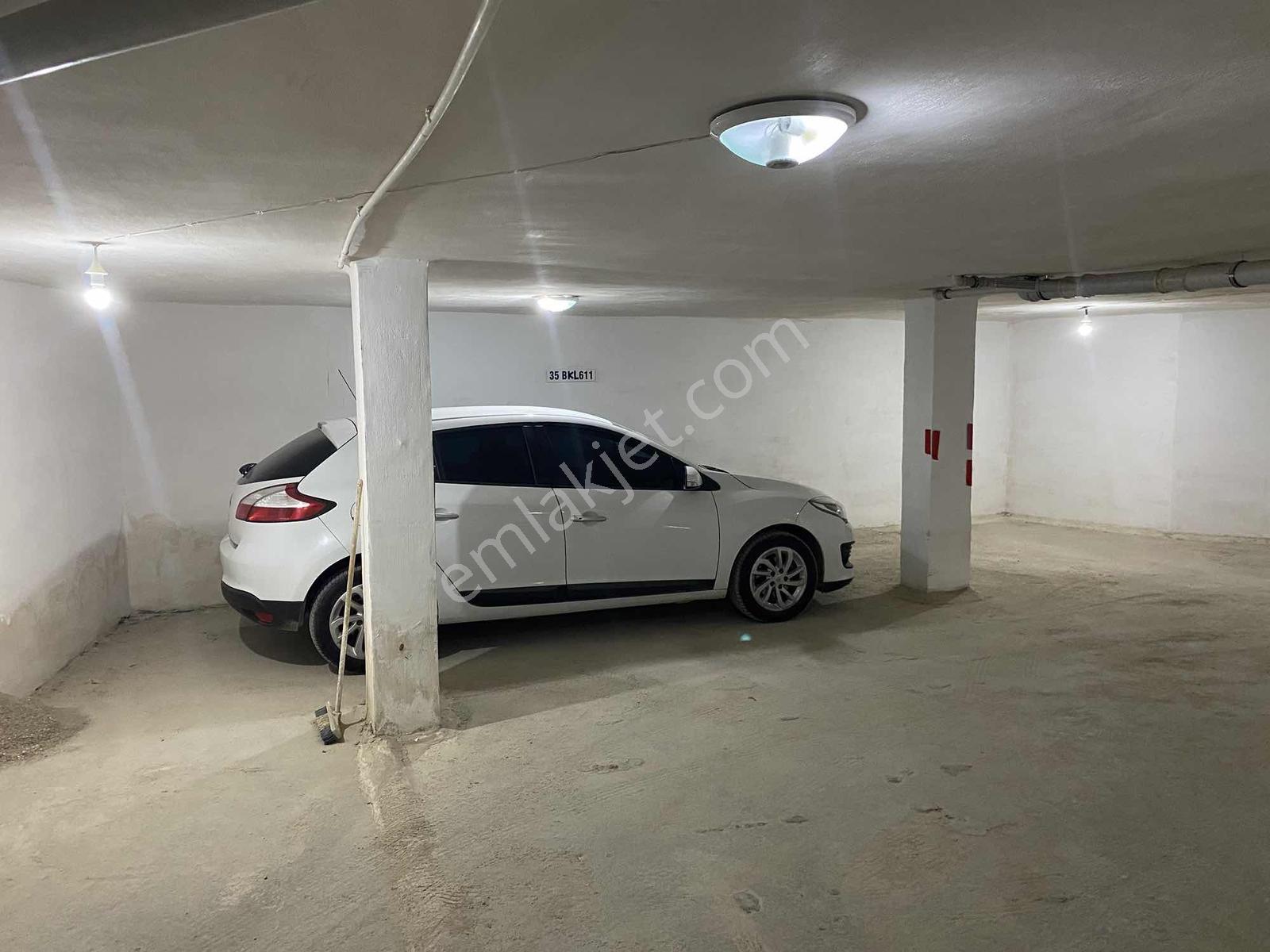 Emsalsiz 2+1 Seferihisar Merkezde Satılık 90m2 Ayrı Mutfak Daire - Görsel 11