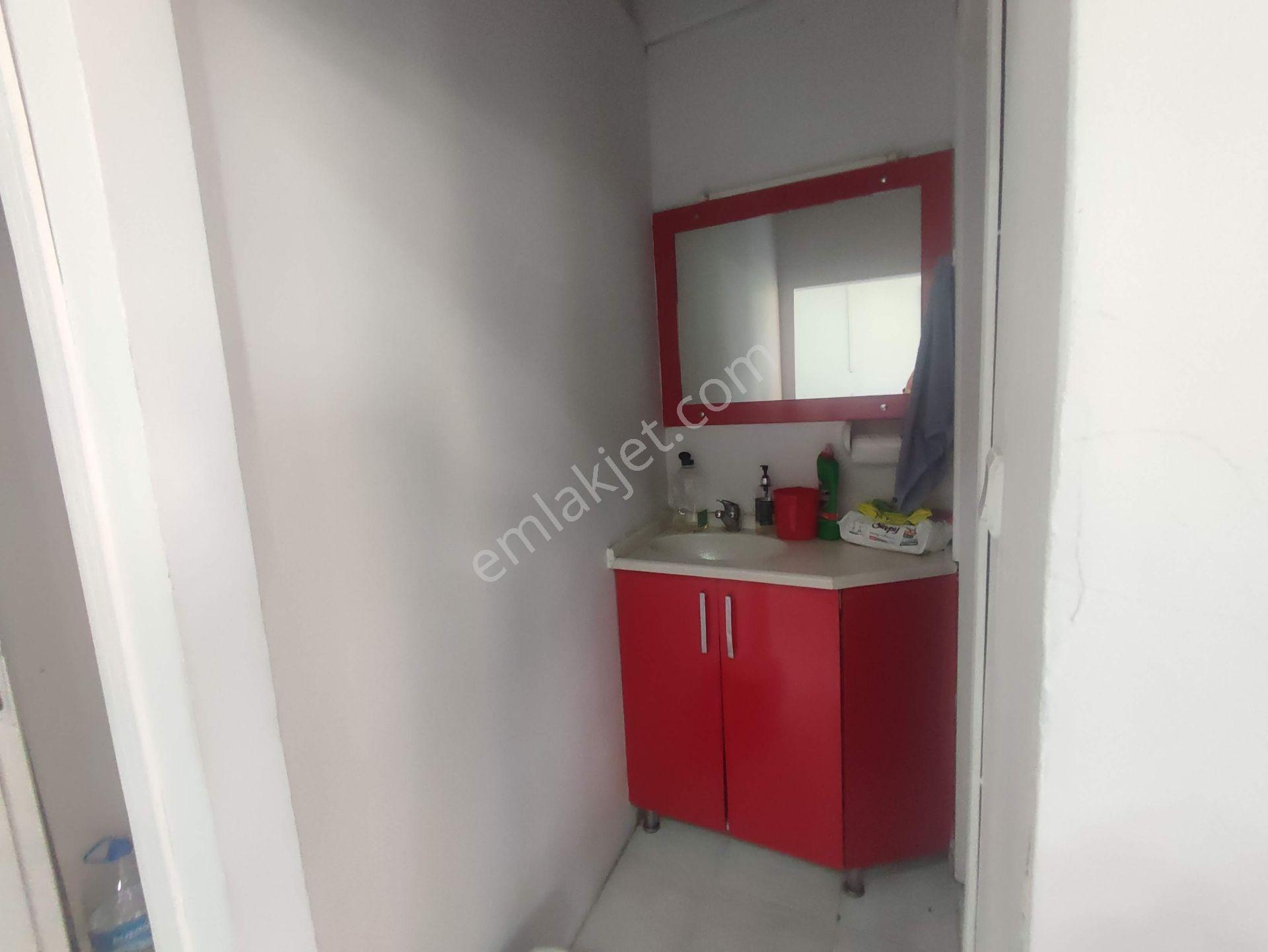 Ümraniye İstiklal De, Mithatpaşa Caddesi Üzerinde Kiralık Dükkan - Görsel 25
