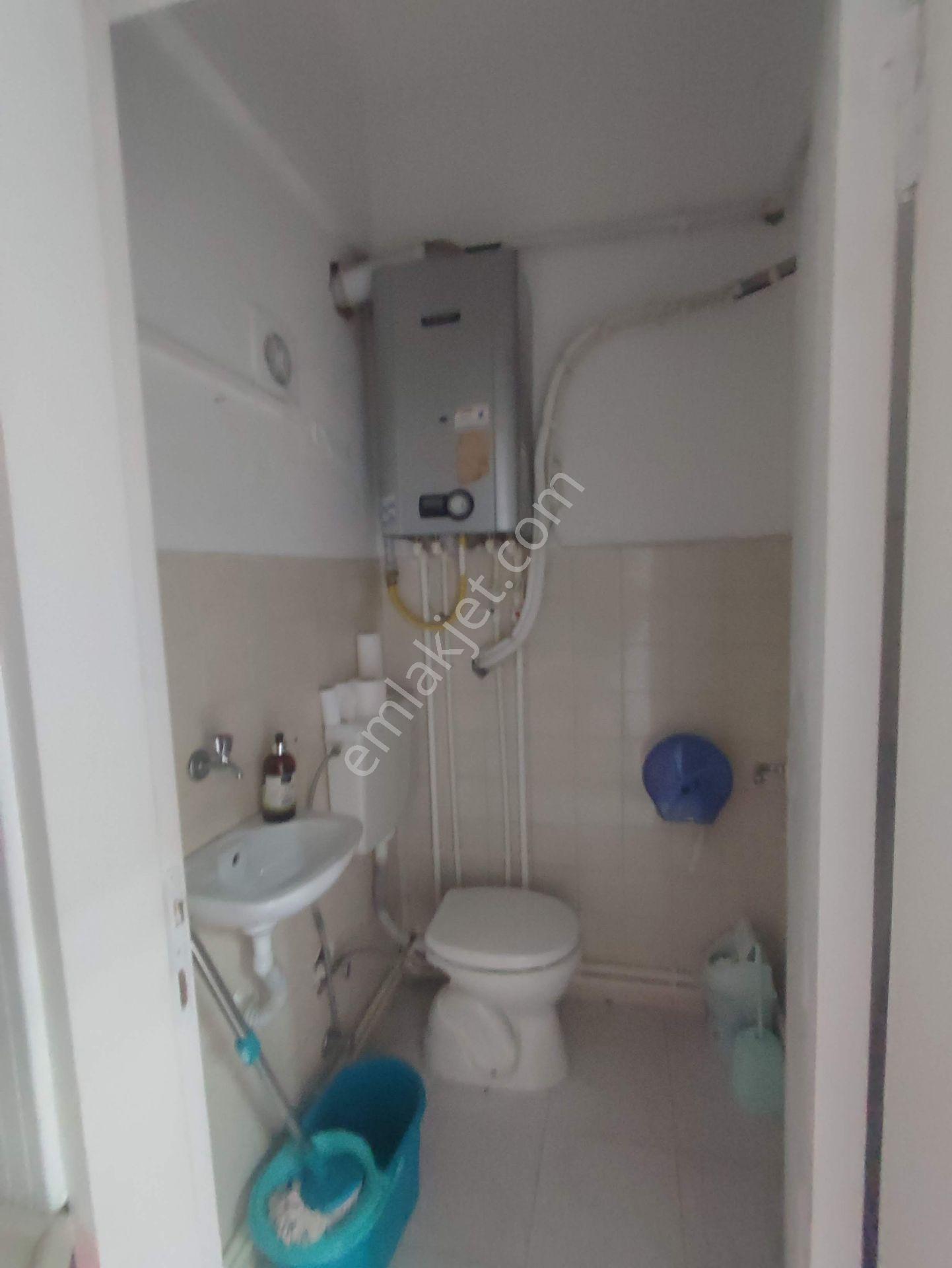 Ümraniye İstiklal De, Mithatpaşa Caddesi Üzerinde Kiralık Dükkan - Görsel 24