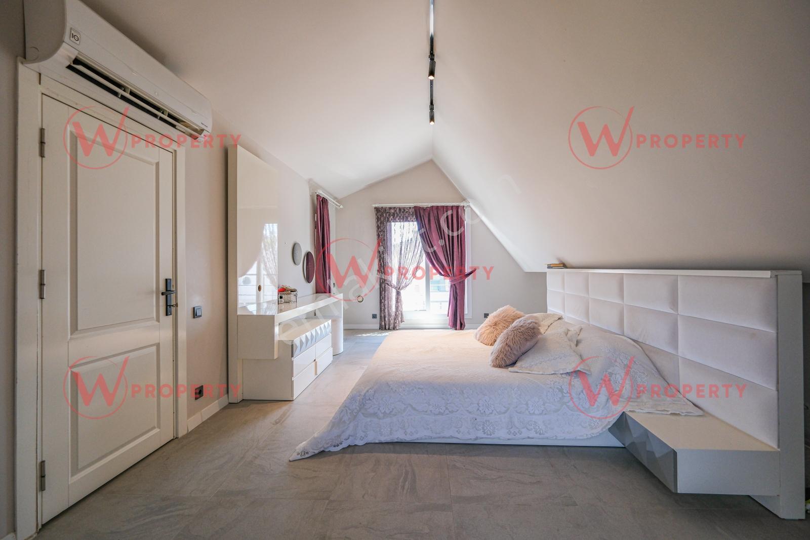 W Property Yenişehir Kocavilayet'te Özel Tasarım Donanımlı Villa - Görsel 25