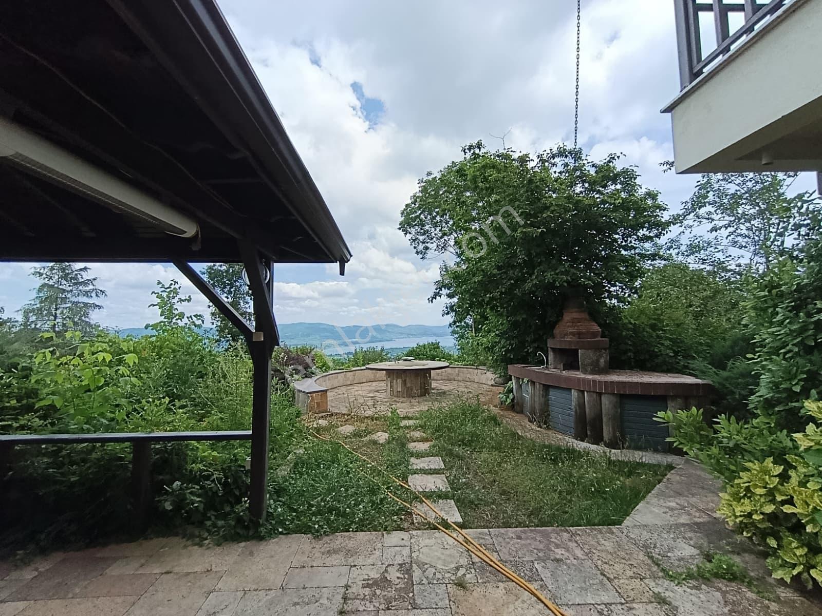 Kartepe Maşukiye Taş Konaklar'da Göl Manzaralı Satılık Villa 4+1 - Görsel 35