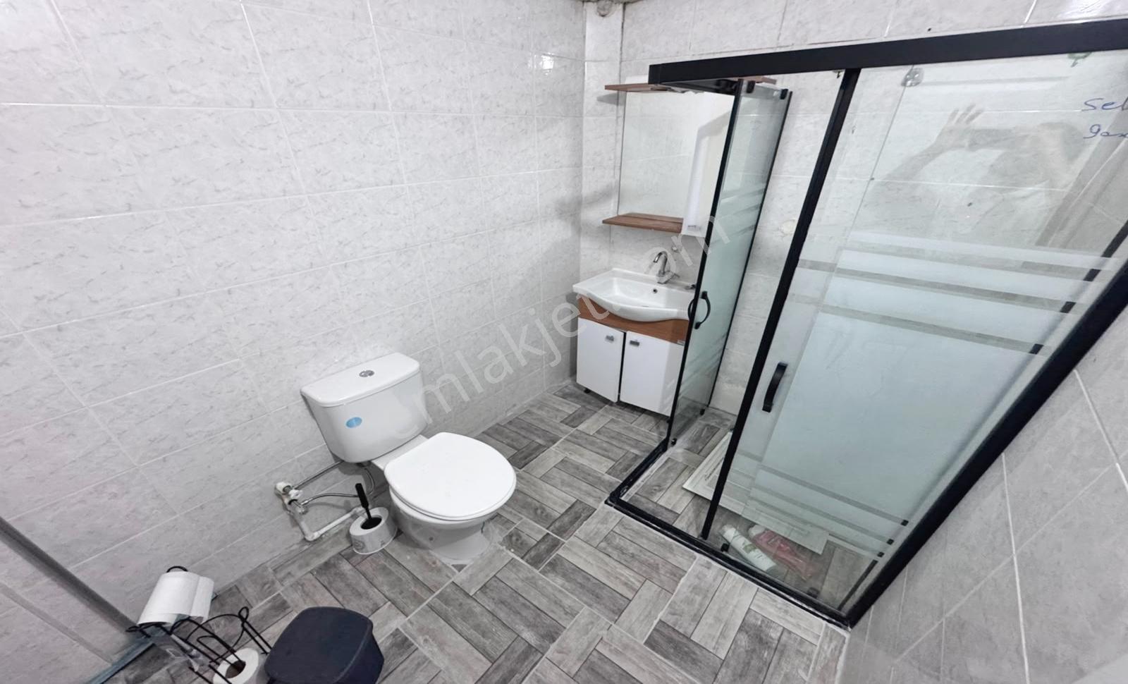 19 Mayıs Mahalle'si Cadde Yakını Kat Konumunda Eşyalı 3+1 Daire - Görsel 26