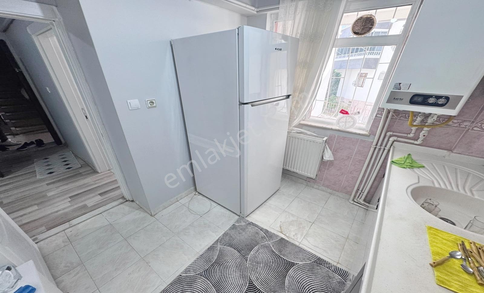 19 Mayıs Mahalle'si Cadde Yakını Kat Konumunda Eşyalı 3+1 Daire - Görsel 24