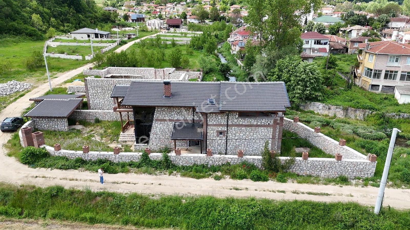 Kırklareli Dereköy 3+1 Doğa Manzaralı 265 M2 Lüks Taş Villa - Görsel 16