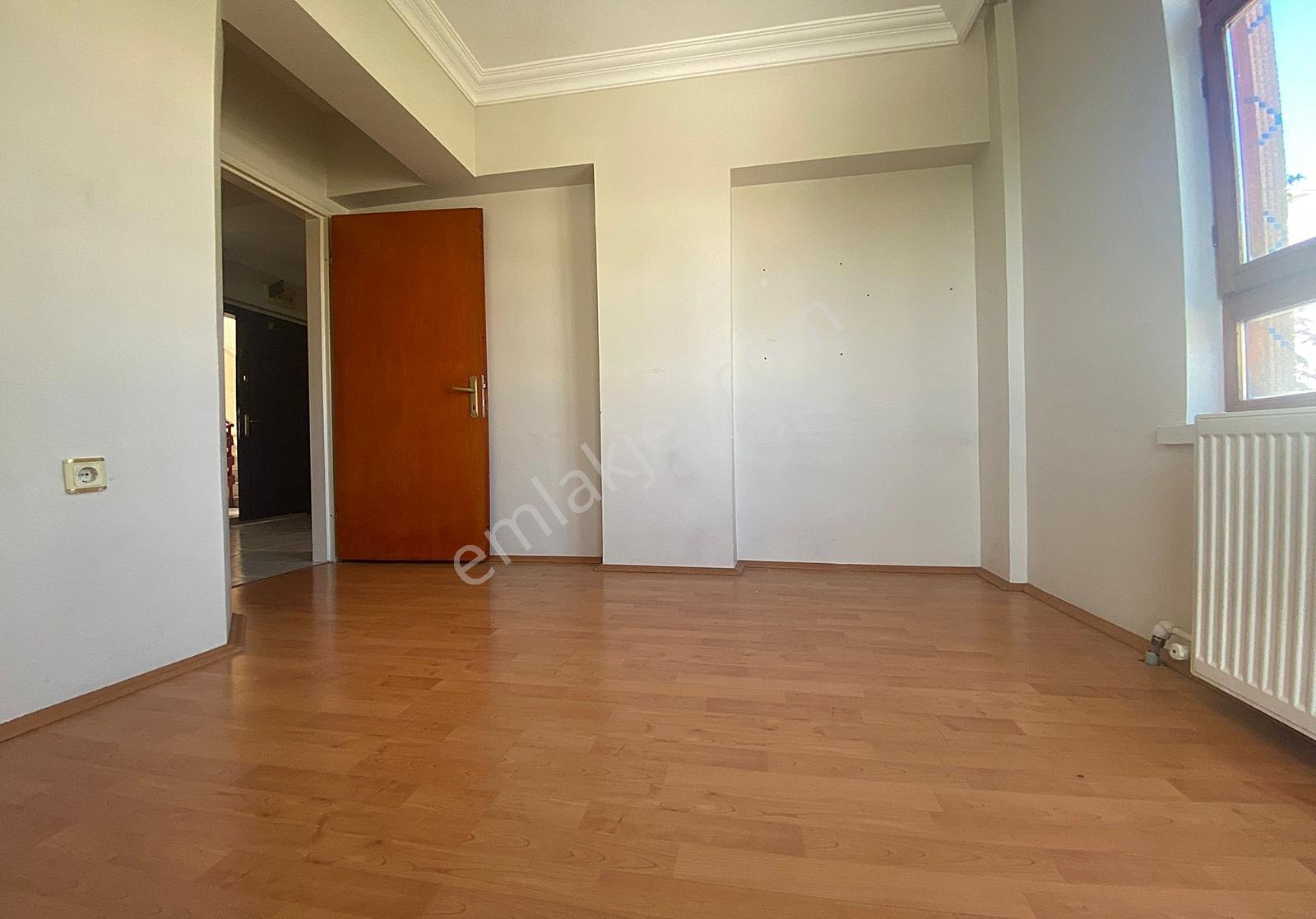 Cambaşı Cad Yakını 3+1 Orta Kat Yapılı Nasrafsız - Görsel 13