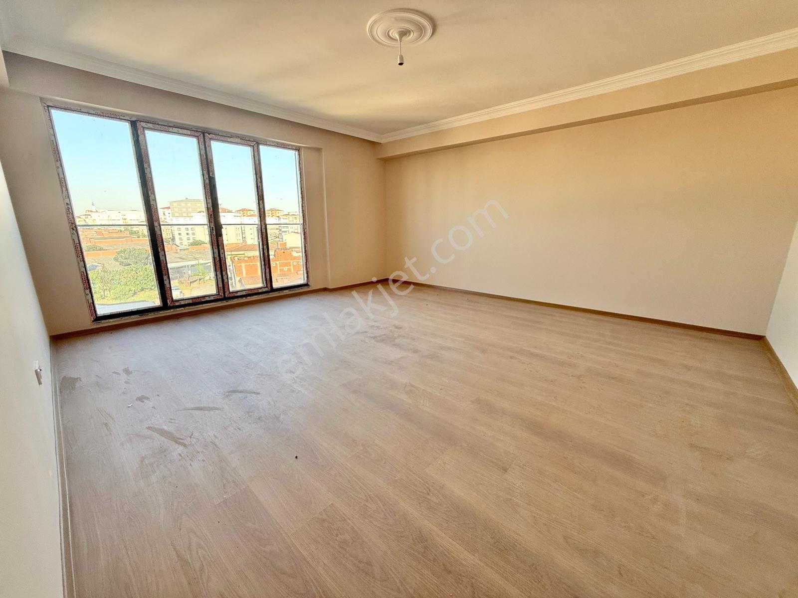 Kiralık 2+1 Sıfır Daire - Balkonlu - Yerden Isıtmalı - Ayrı Wc