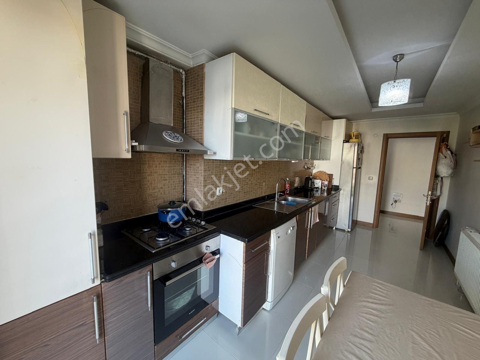 Beylikdüzü Kavaklı Da 2+1 125 M2 Satılık Daire Yeşilyurt Caddesine Çok Yakın - Görsel 8