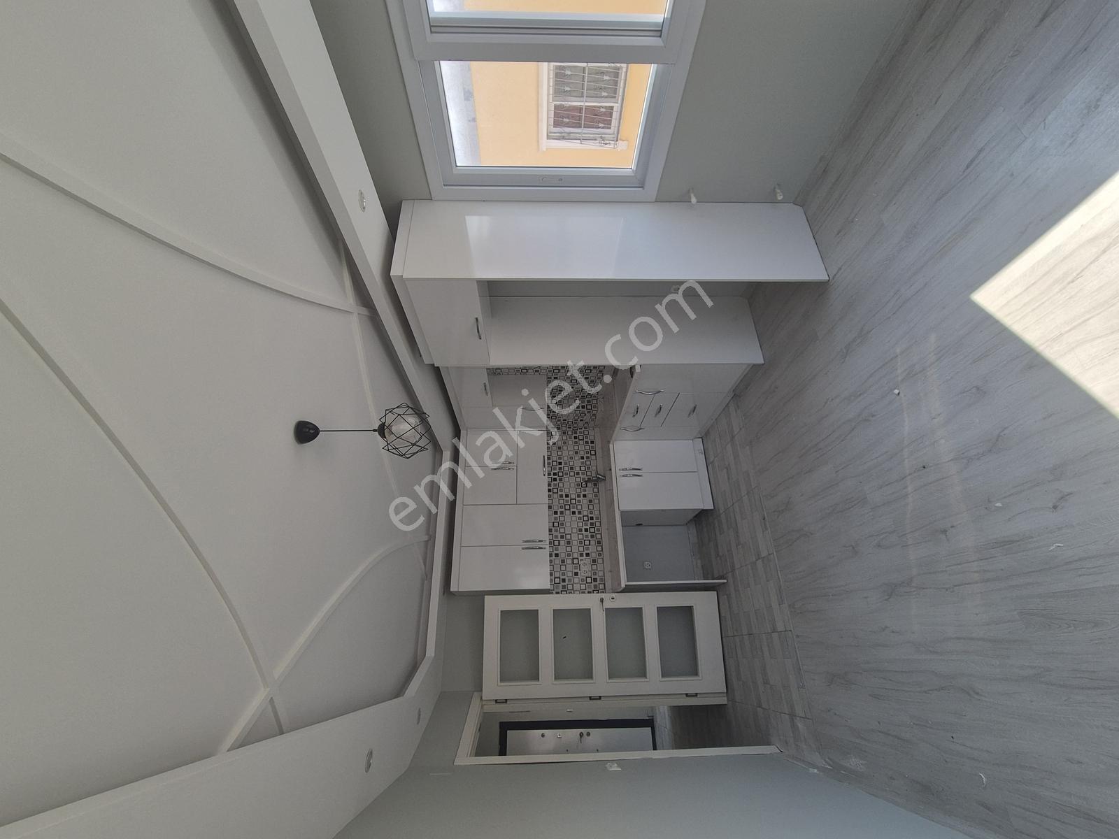Gültepe'de 2+1 Açık Mutfak 2 Katlı Caddeye Yakın Satılık Daire - Görsel 7